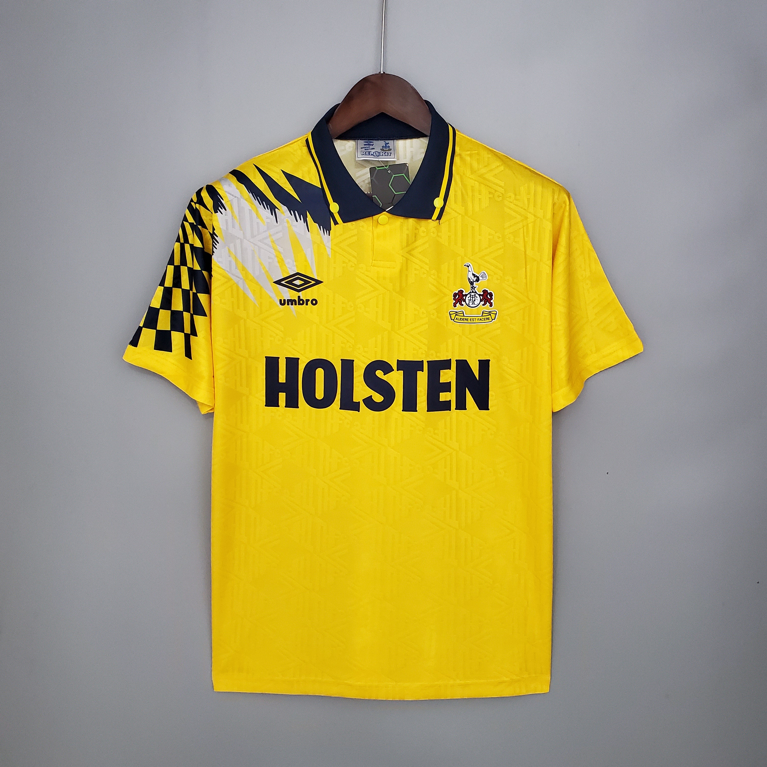 Tottenham Hotspur away jersey. Season 92/94