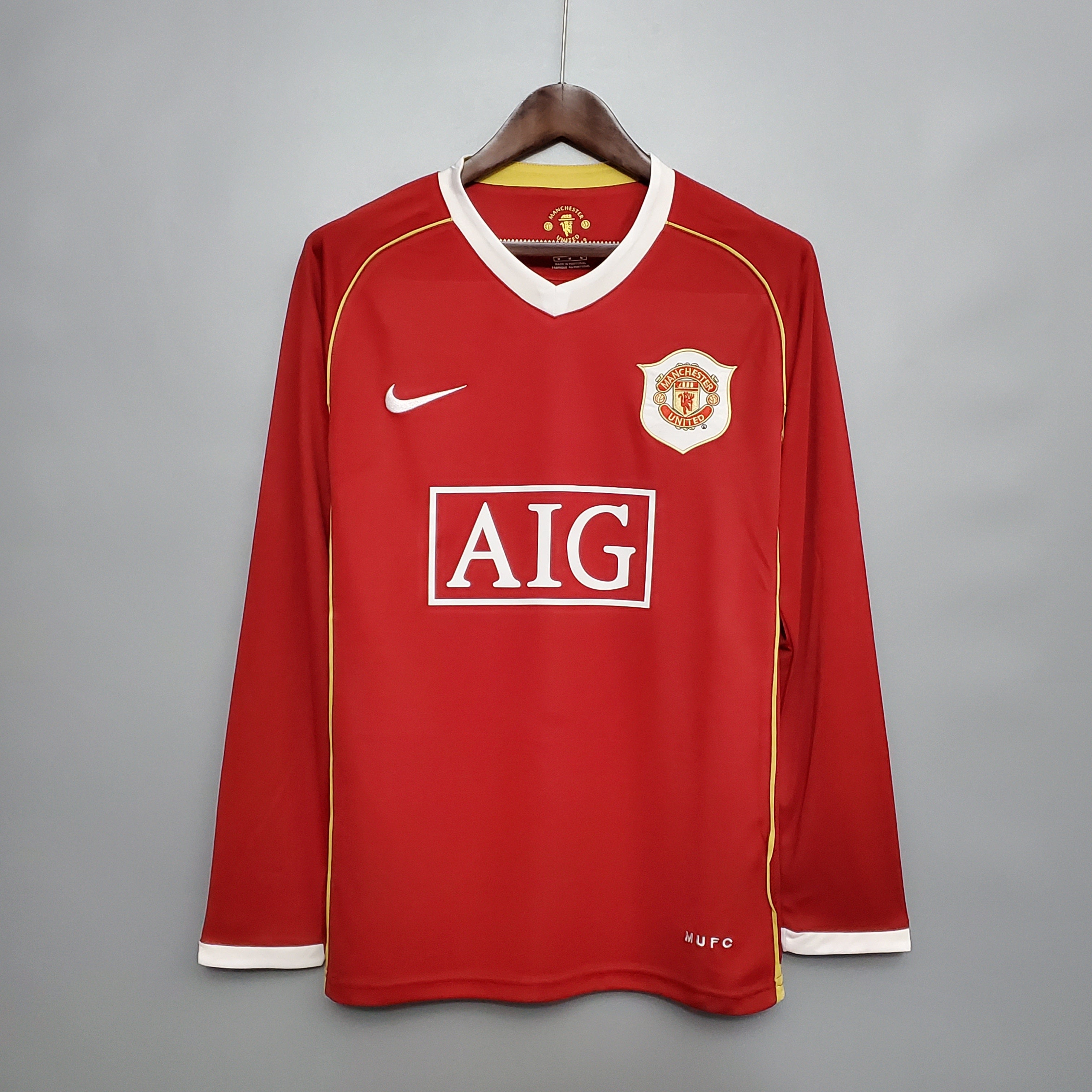 Manchester United longsleeve home jersey. Season 06/07