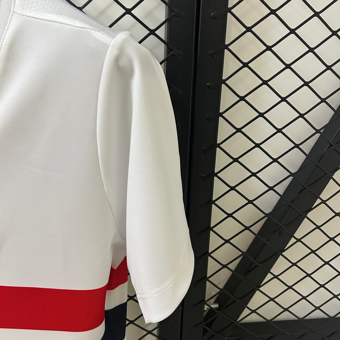 Sao Paulo home jersey for women. Season 24/25