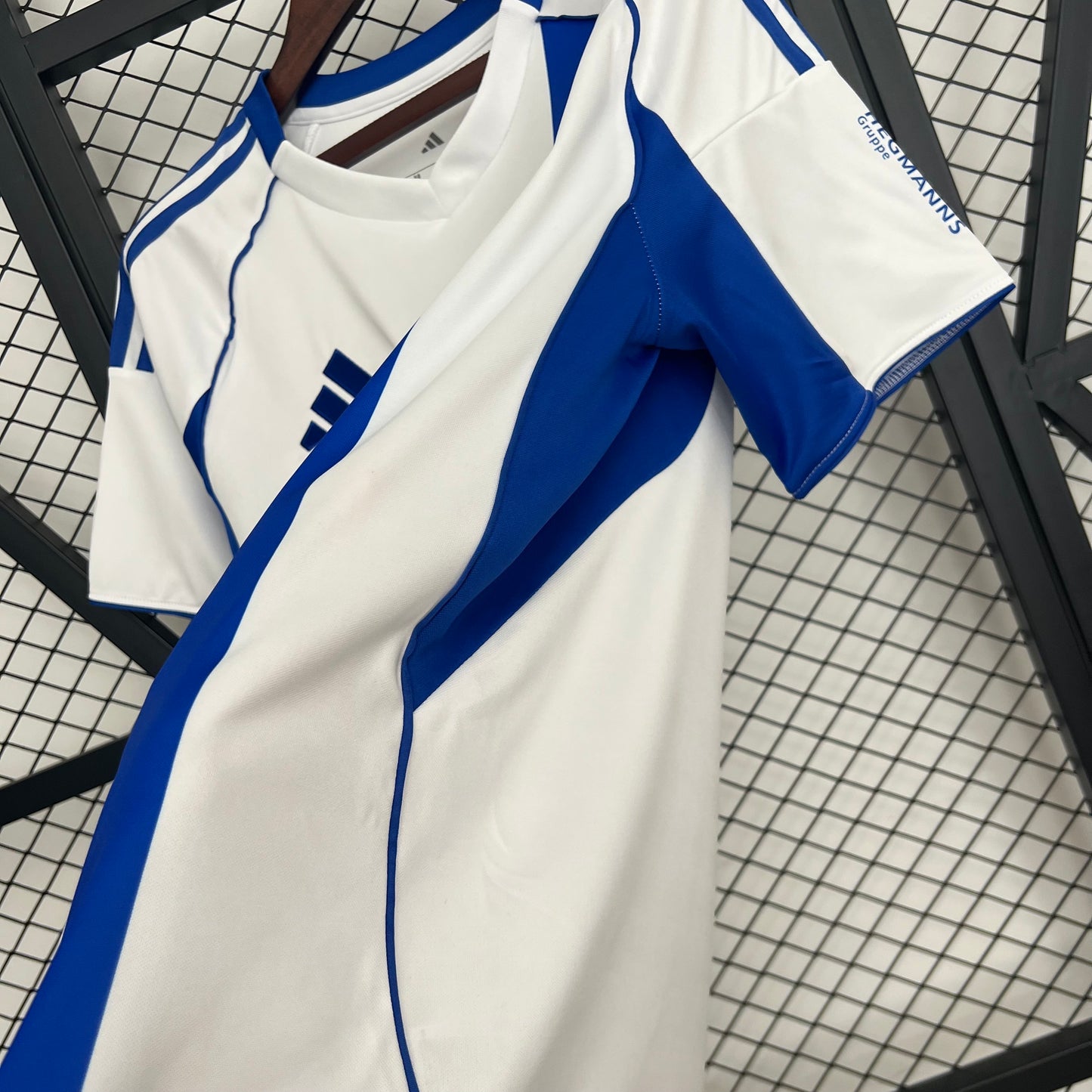 Shalke 04 away jersey. Season 25/26