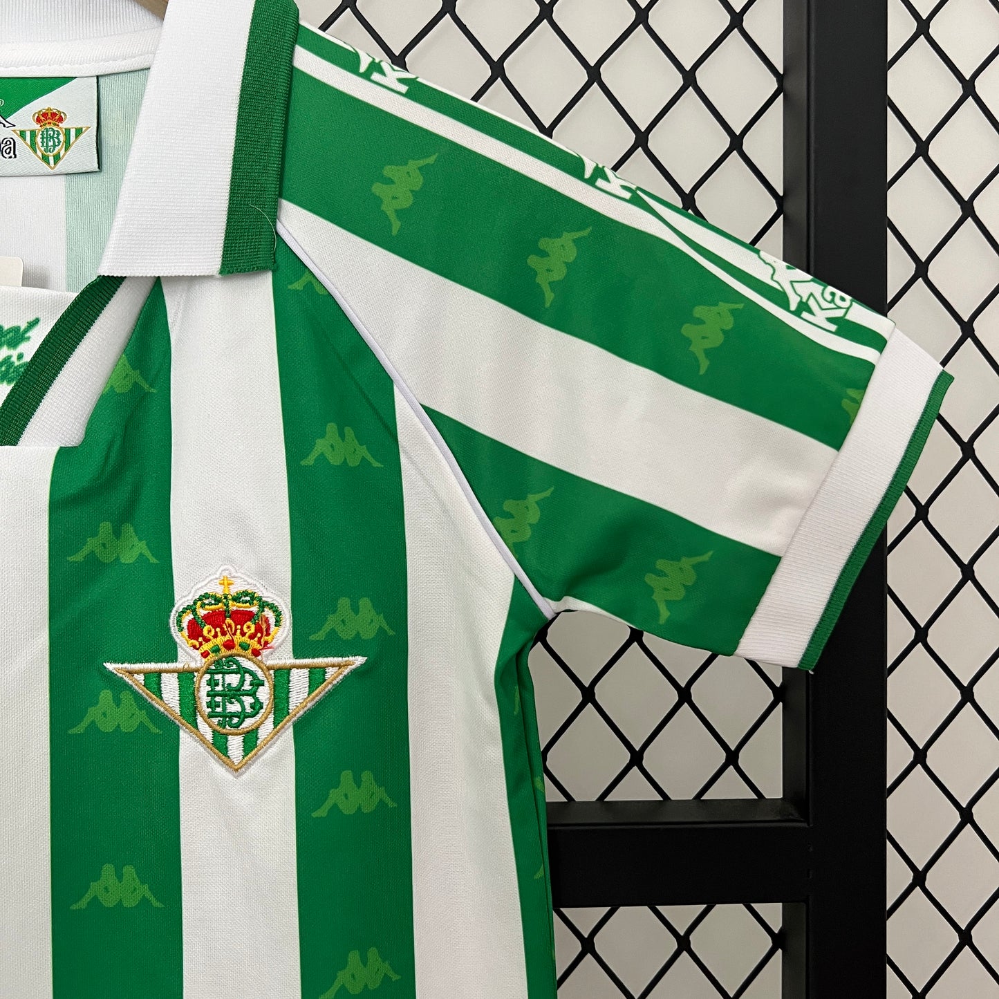 Real Betis home kids set. Season 95/96