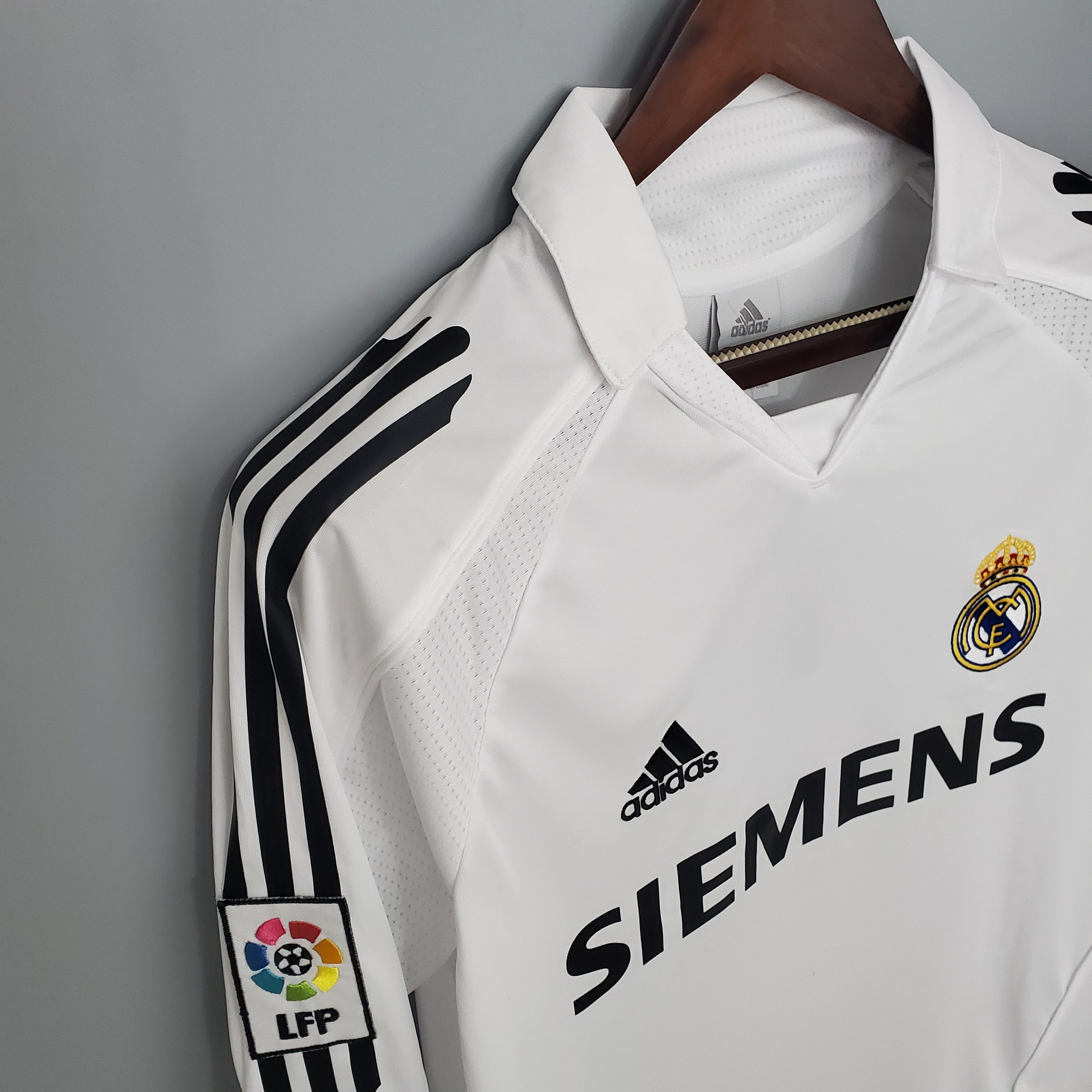 Real Madrid longsleeve home jersey. Season 05/06