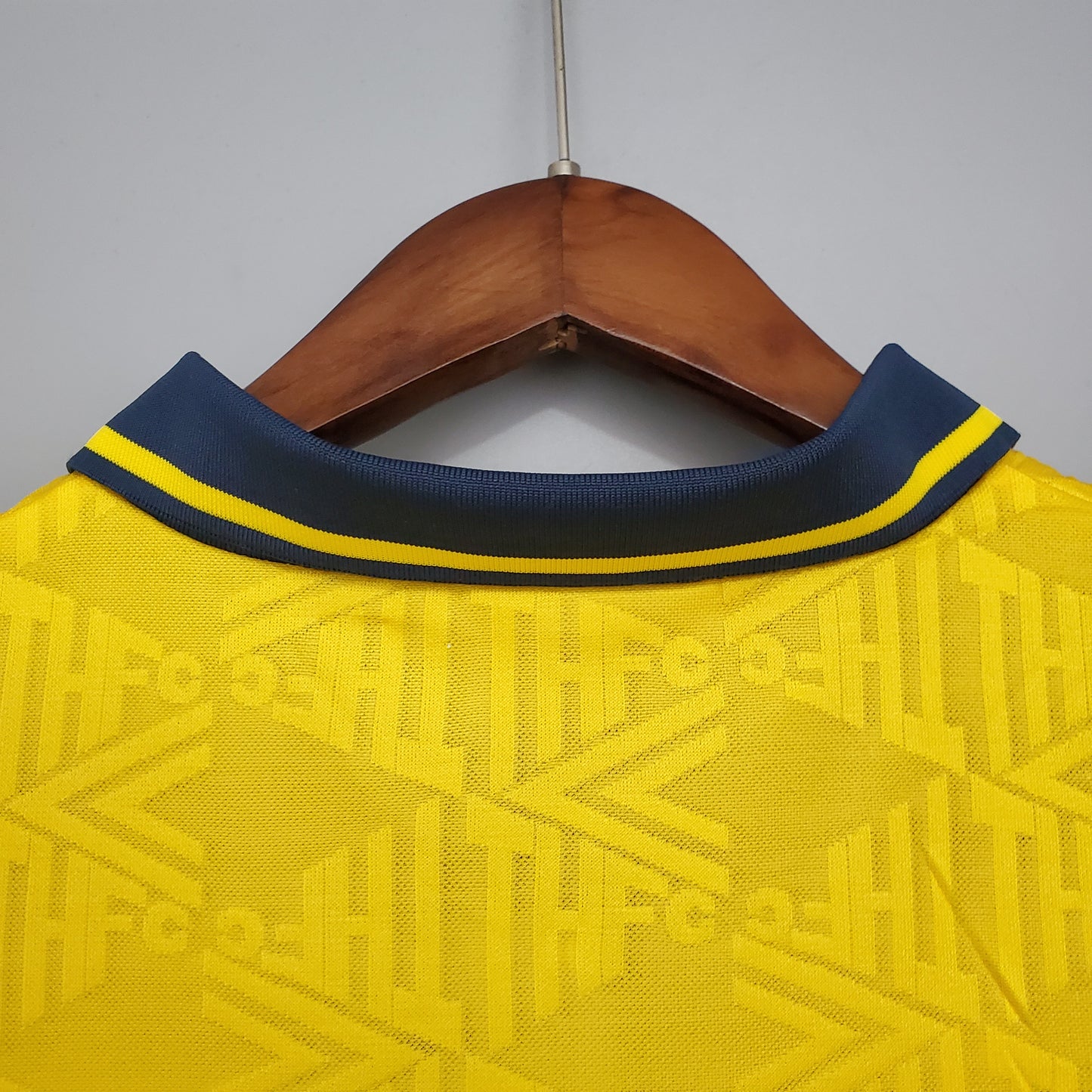 Tottenham Hotspur away jersey. Season 92/94