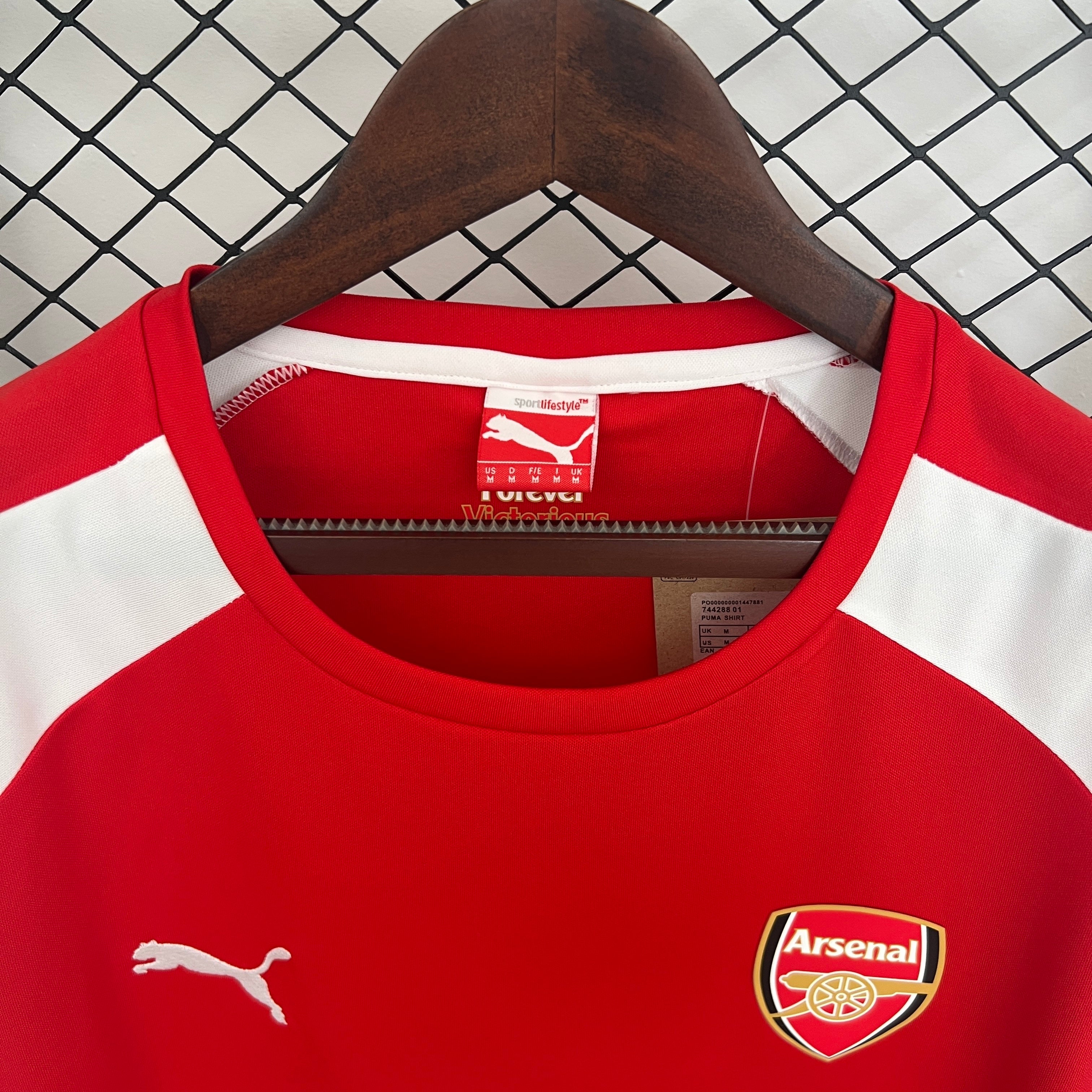 Arsenal home jersey. Season 14/15
