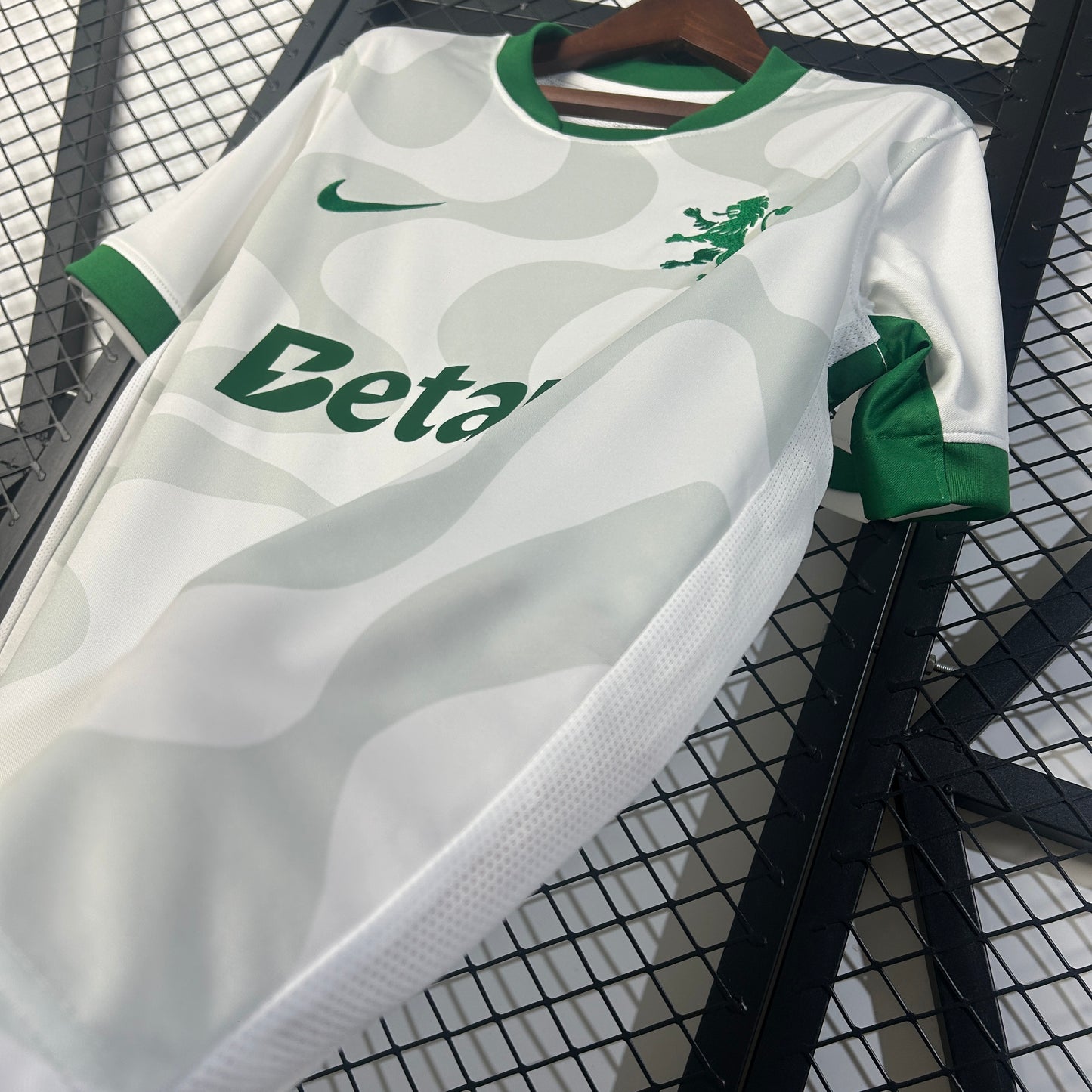 Sporting Lisbon away jersey. Season 25/26