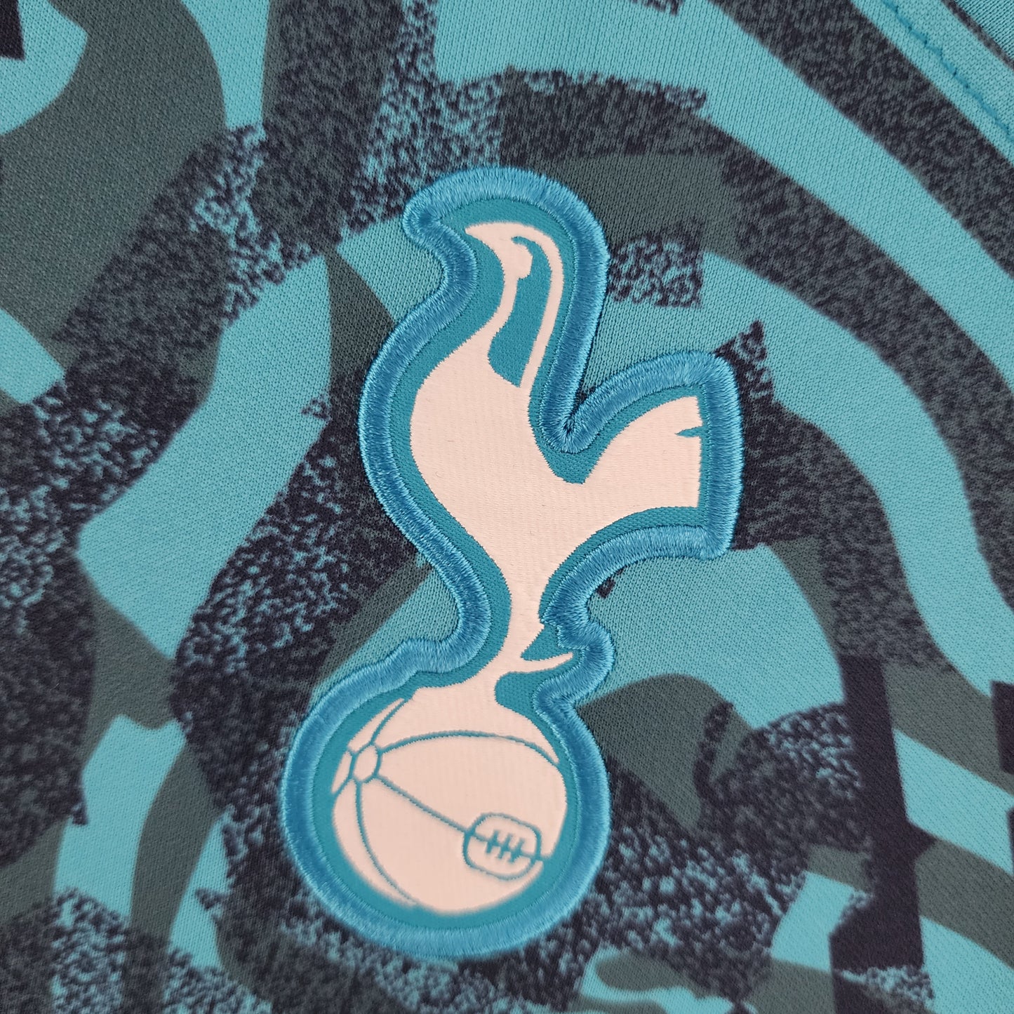 Tottenham Hotspur third jersey. Season 22/23
