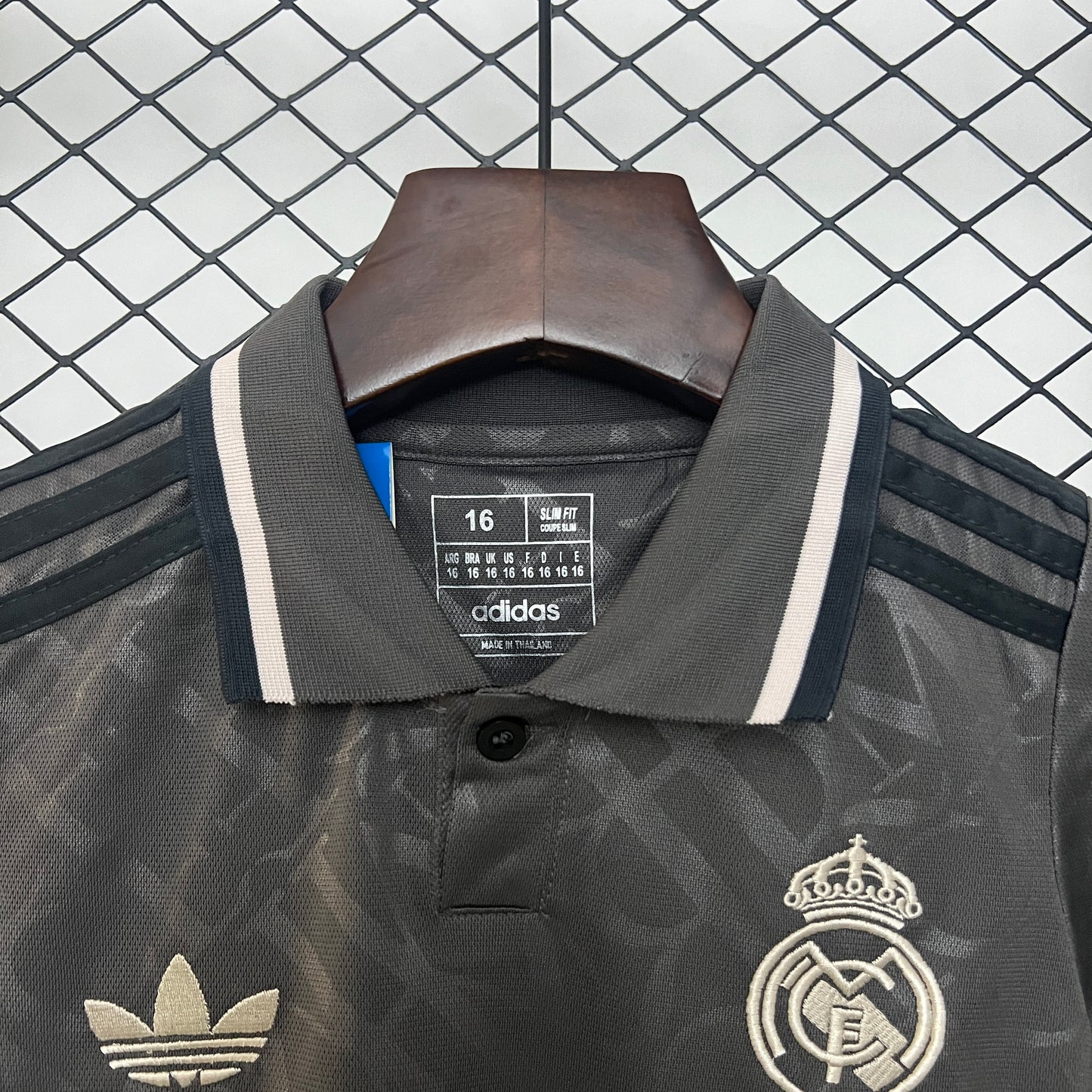 Real Madrid third kids set. Season 24/25