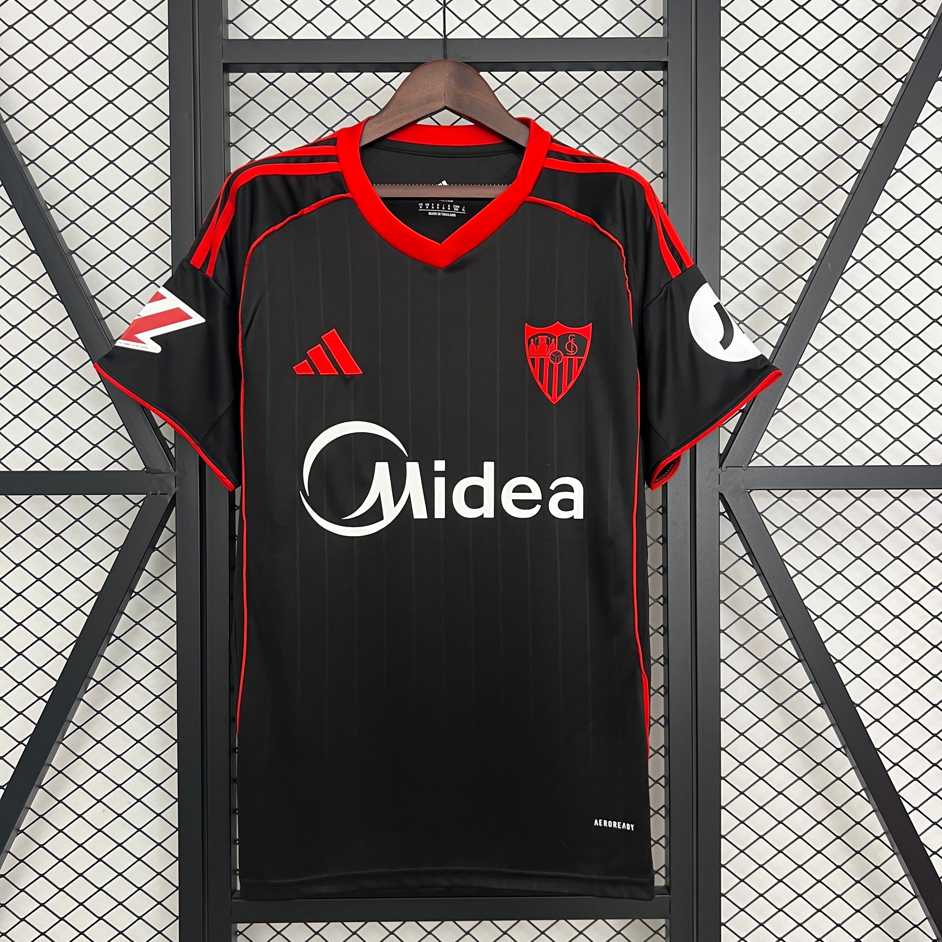 Sevilla third jersey. Season 25/26