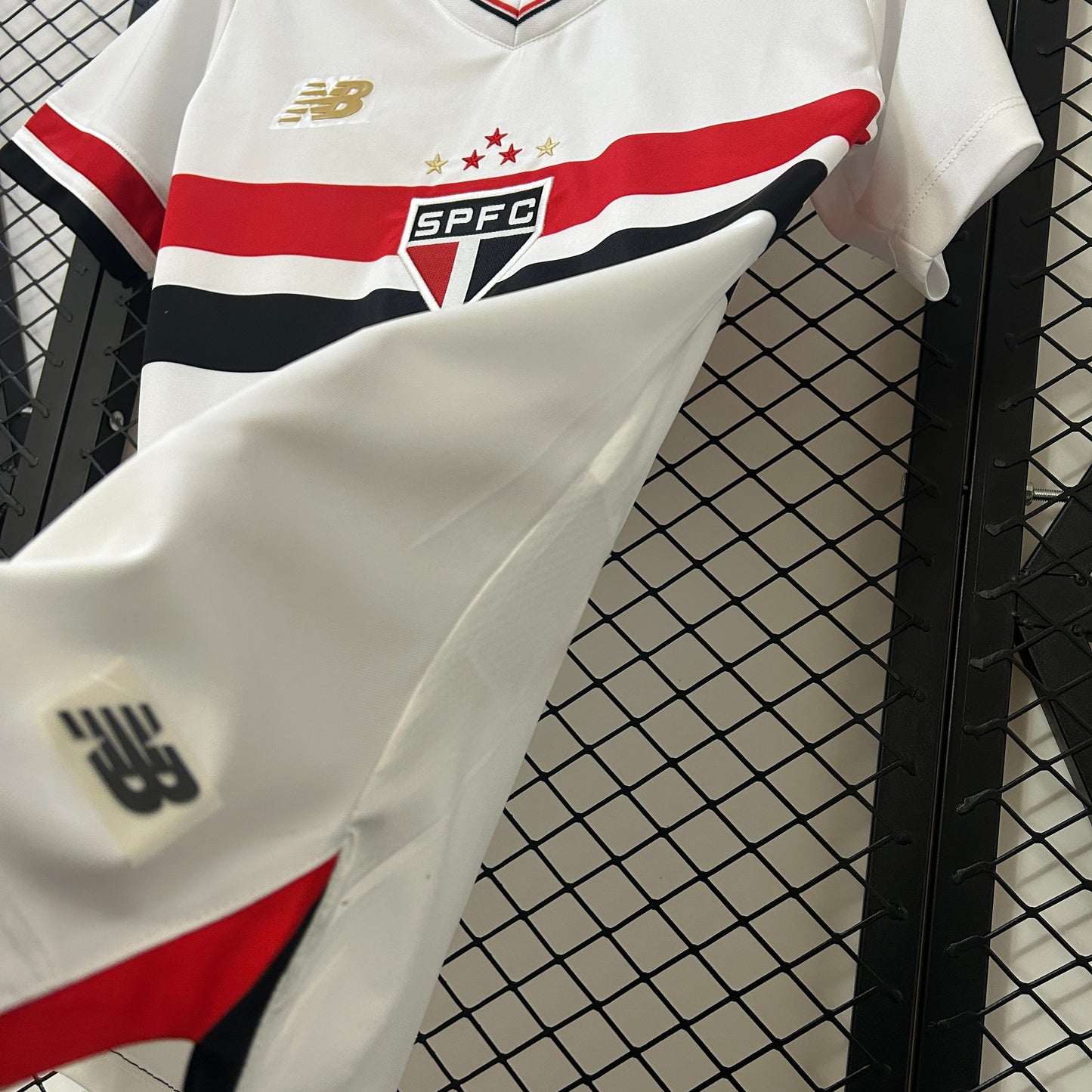 Sao Paulo home jersey for women. Season 24/25