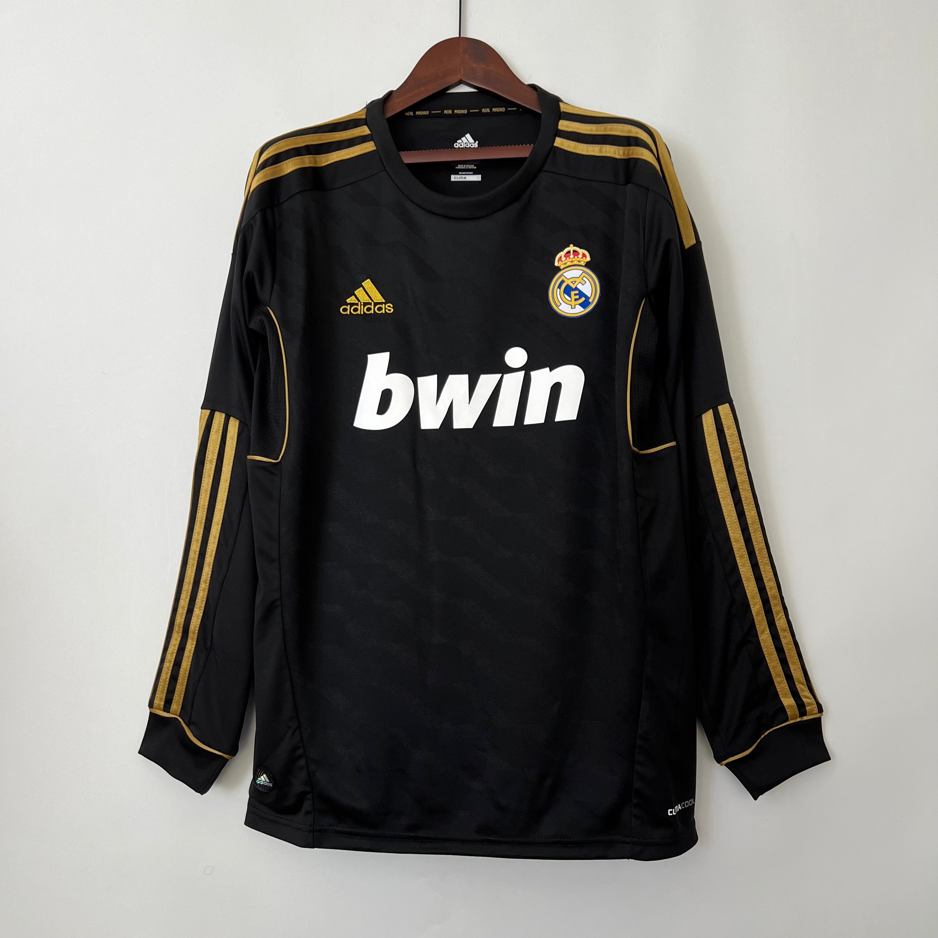 Real Madrid longsleeve away jersey. Season 11/12
