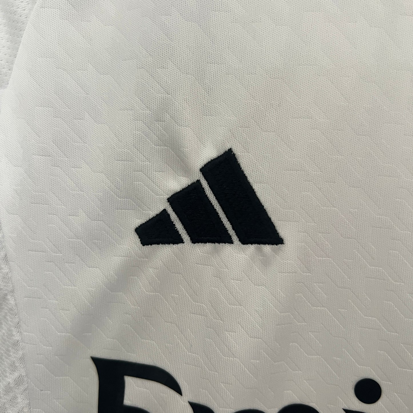 Real Madrid home kids set. Season 24/25