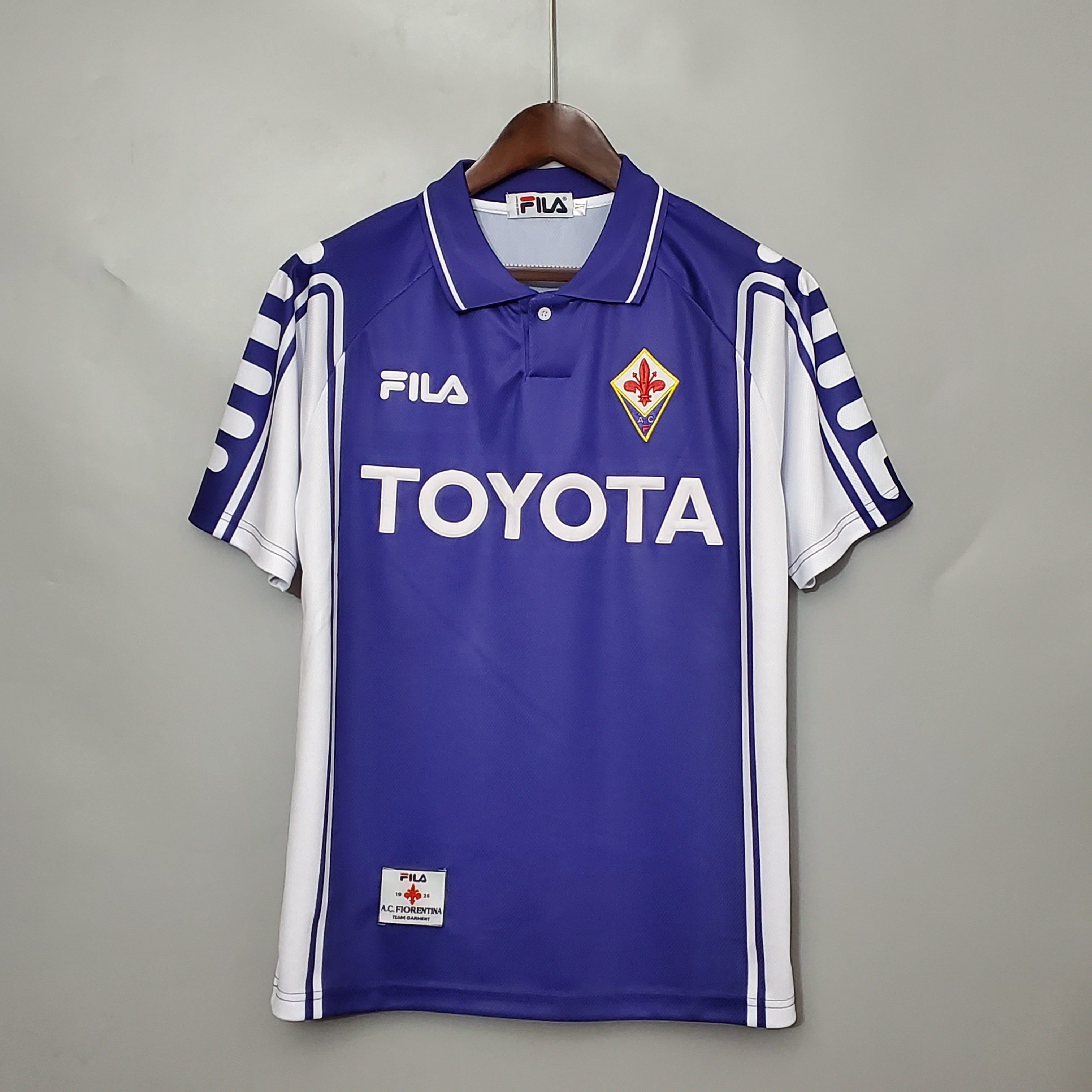 Fiorentina home jersey. Season 99/00