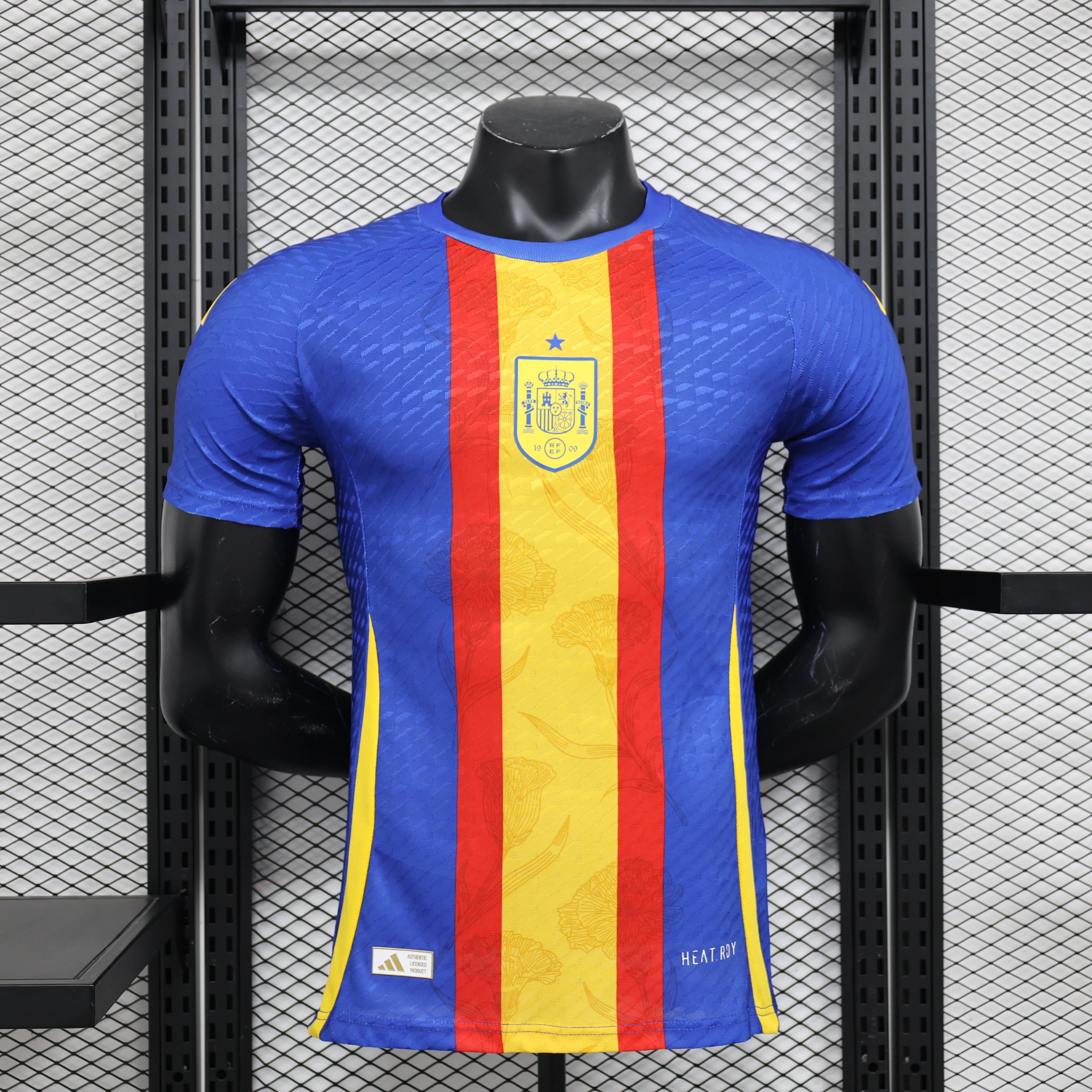 Spain 2024 training jersey. (Player version)