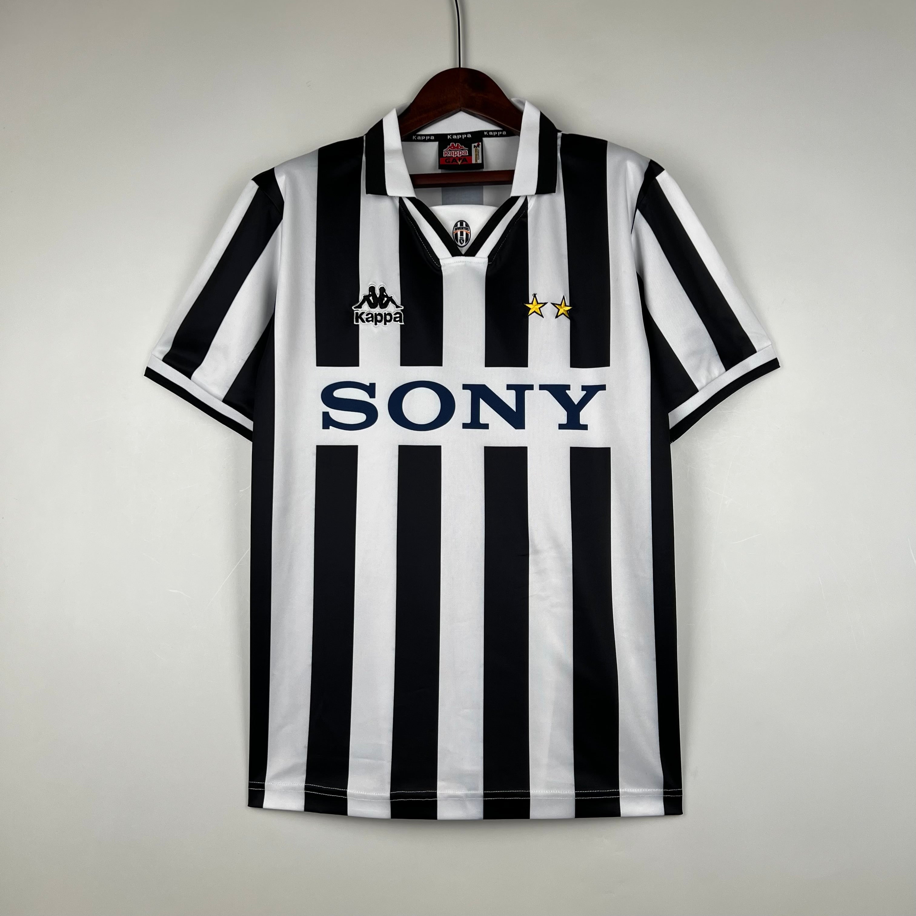 Juventus home jersey. Season 96/97