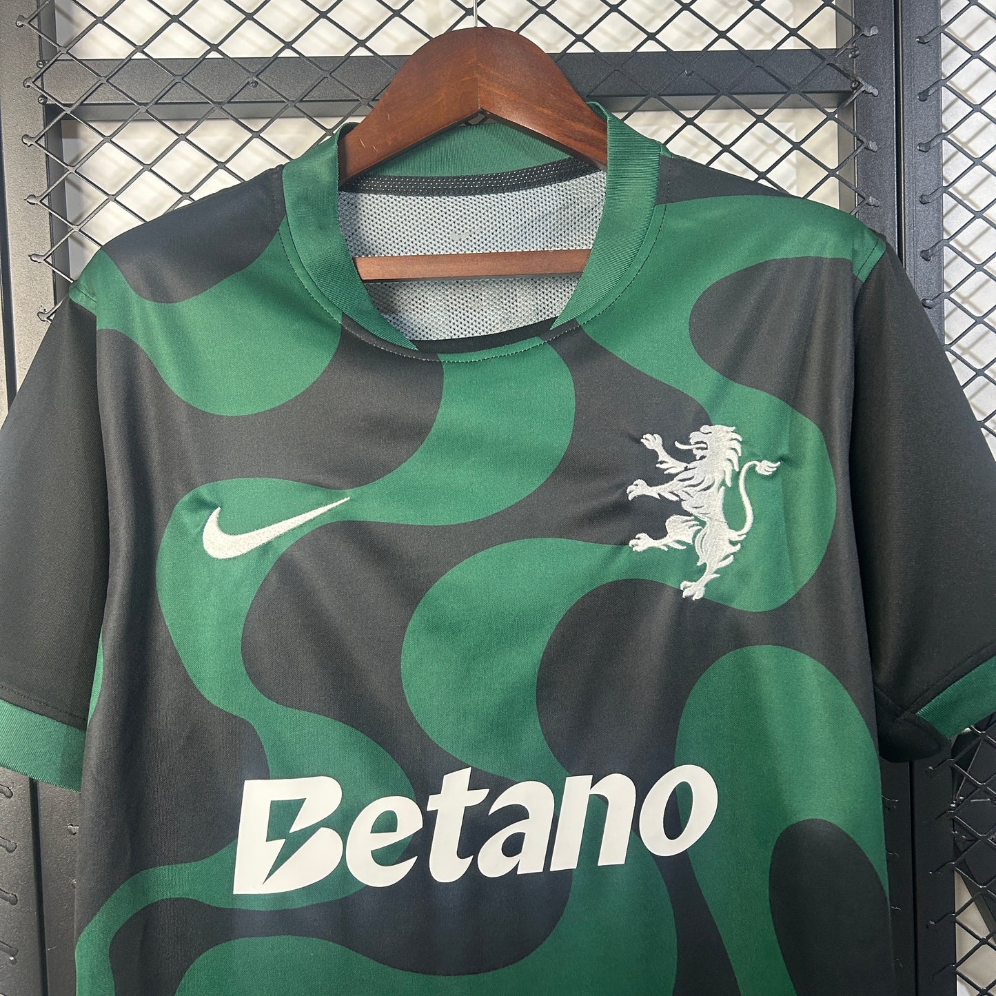 Sporting Lisbon third jersey. Season 25/26
