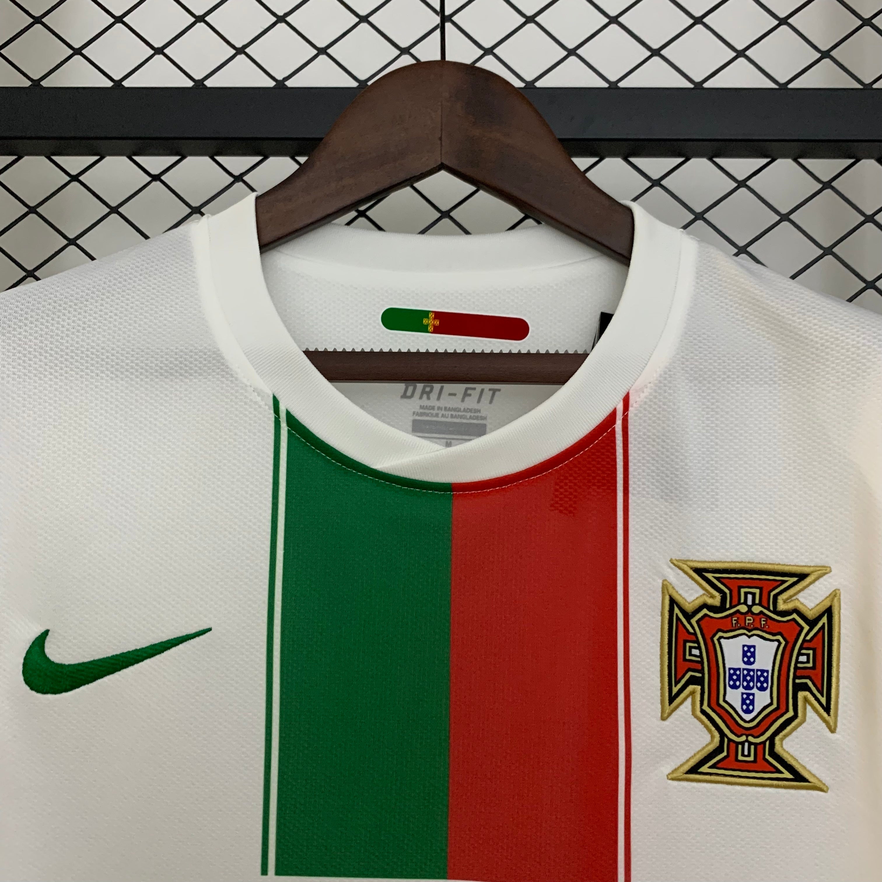 Portugal away jersey. Season 10/11