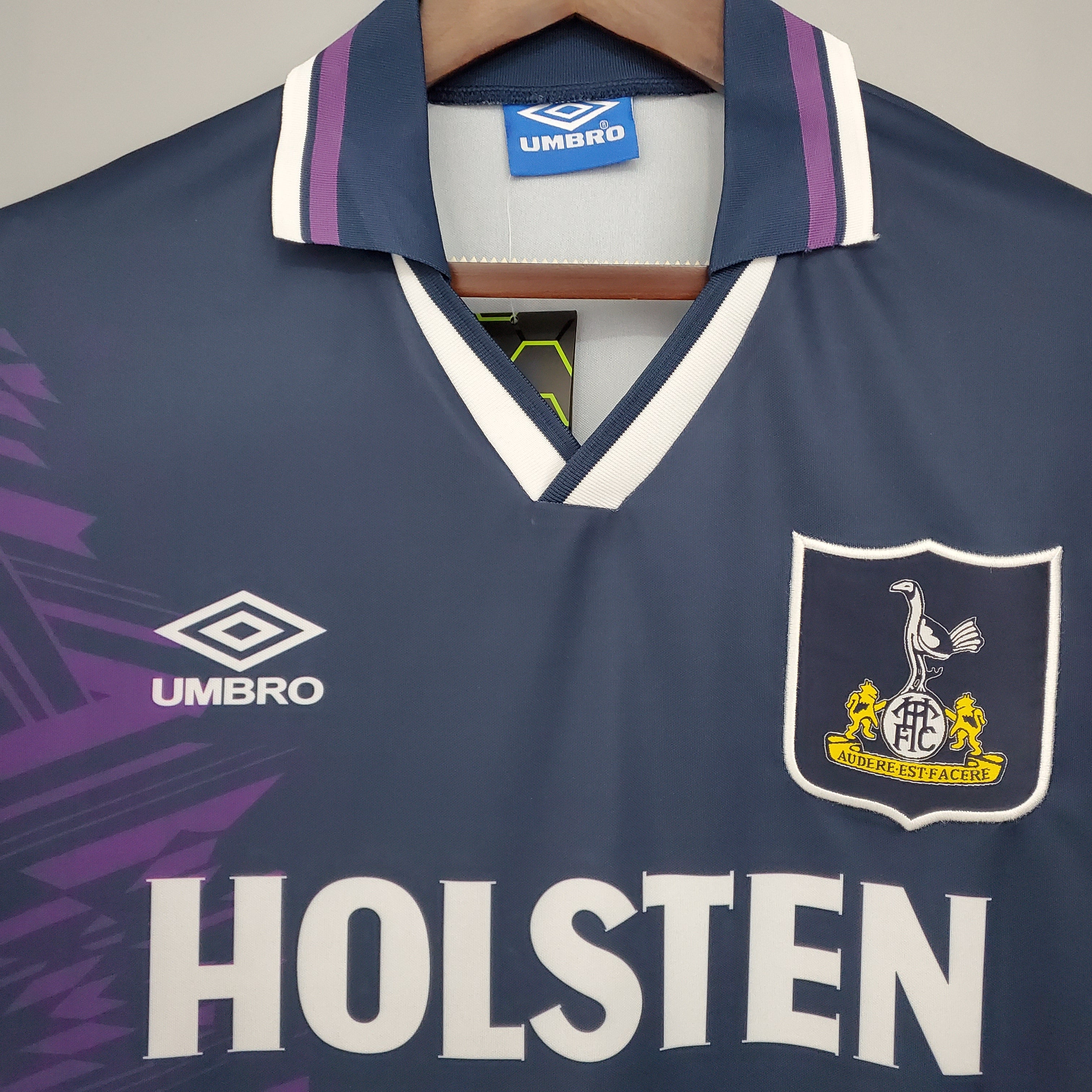 Tottenham Hotspur away jersey. Season 94/95