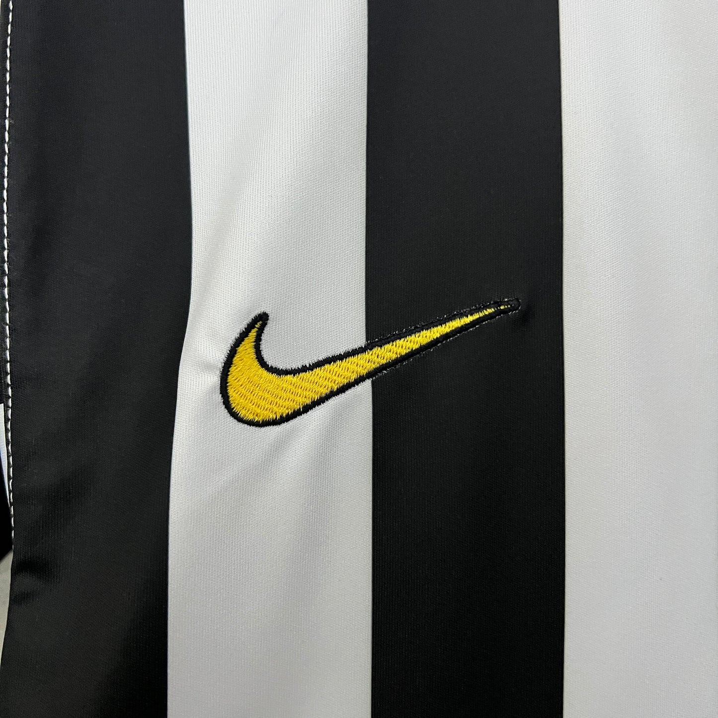 Juventus home jersey. Season 03/04