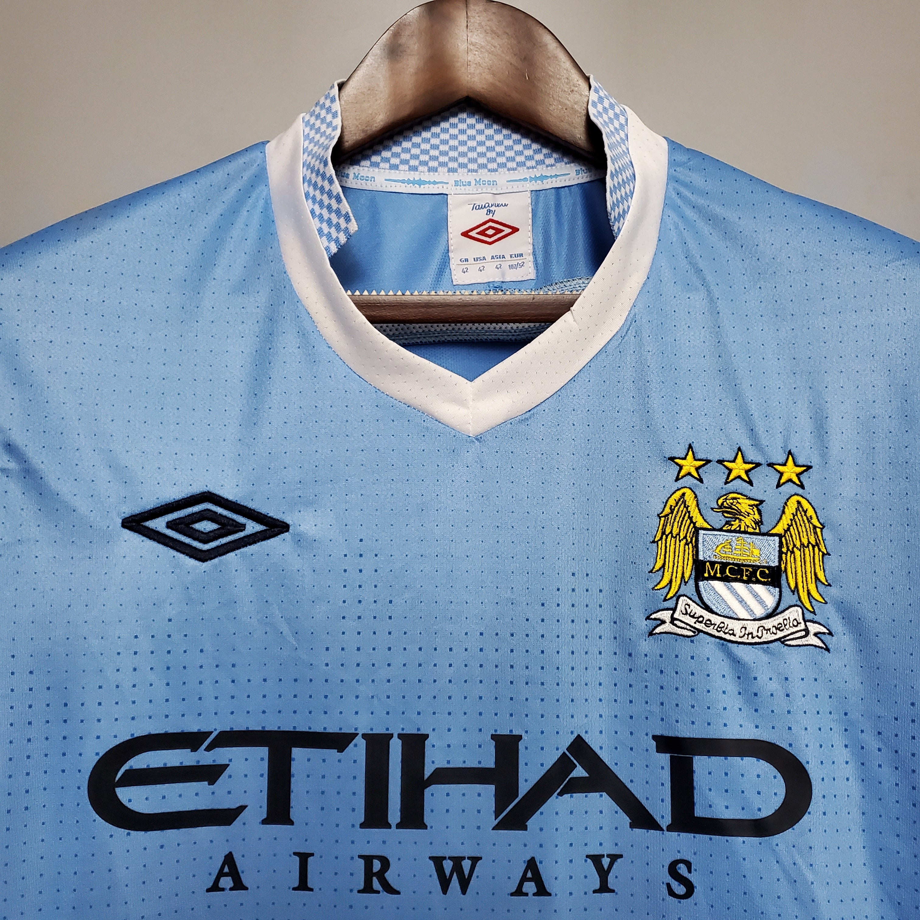 Manchester City home jersey. Season 15/16
