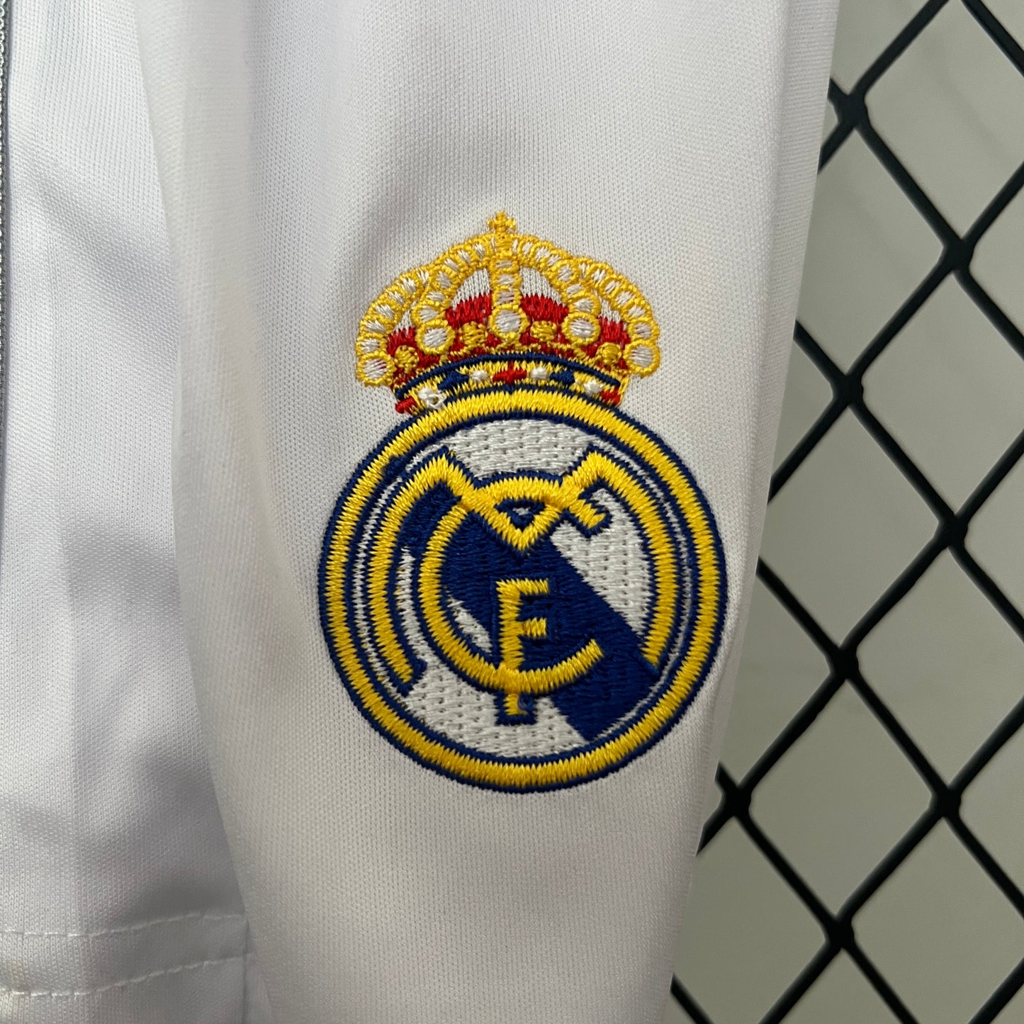 Real Madrid home kids set. Season 13/14