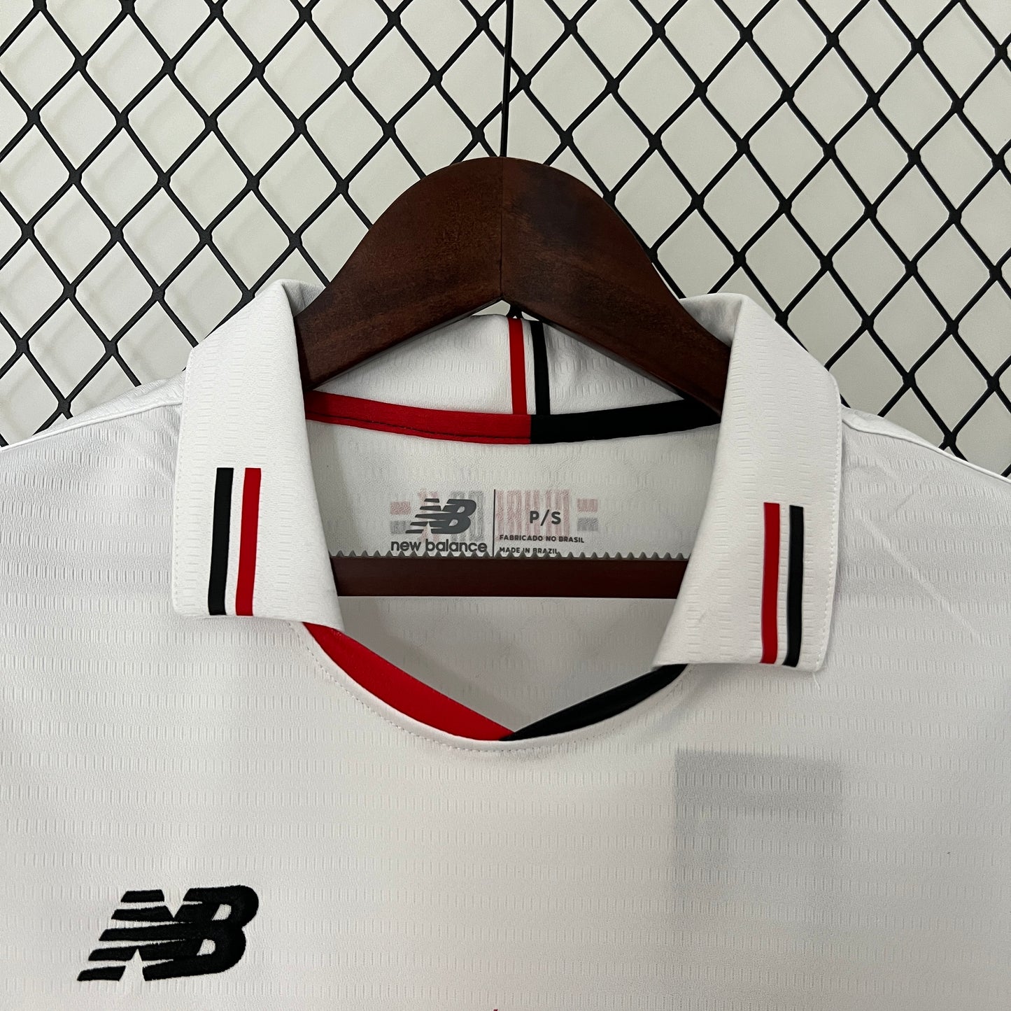 Sao Paulo home jersey for women. Season 24/25