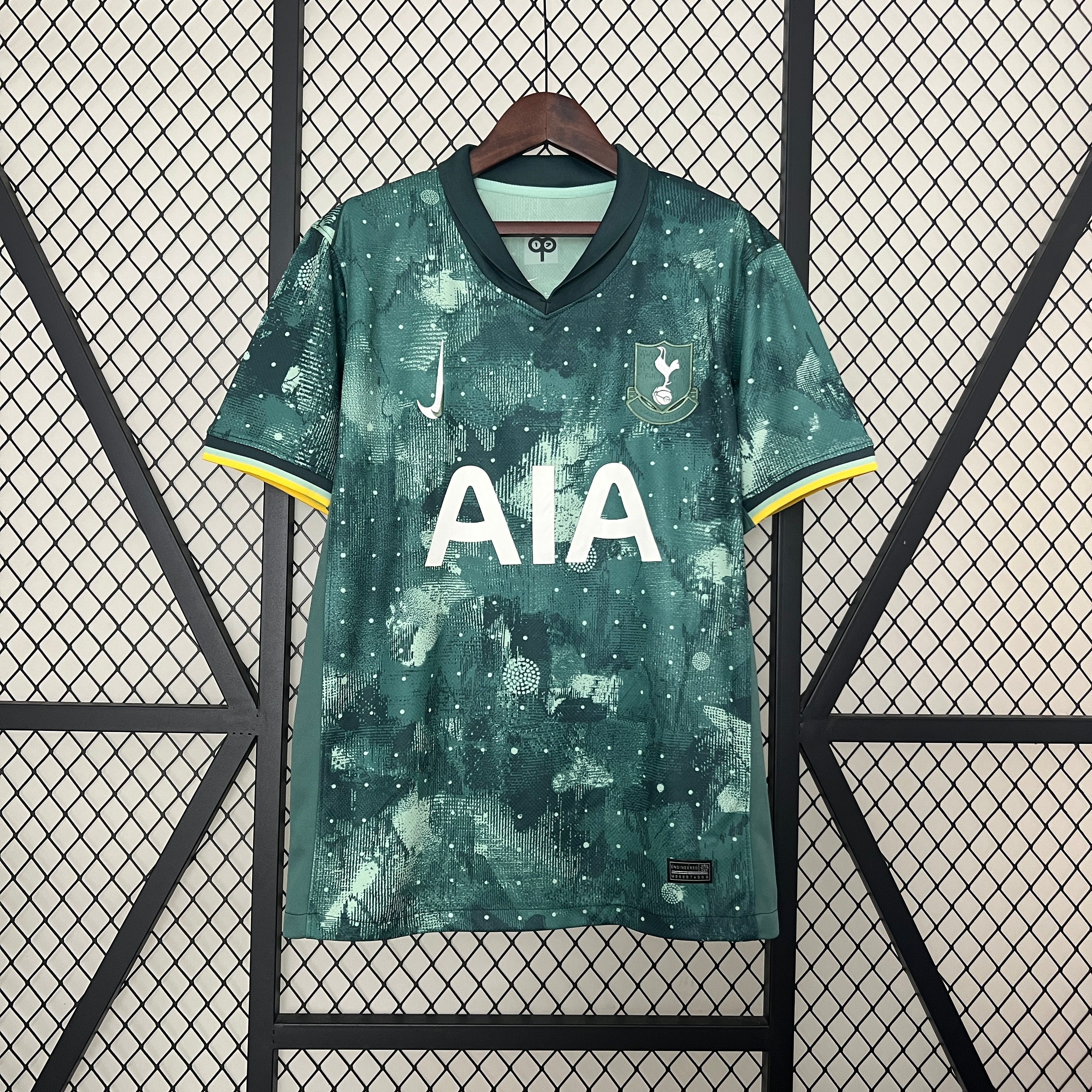 Tottenham Hotspur third jersey. Season 24/25
