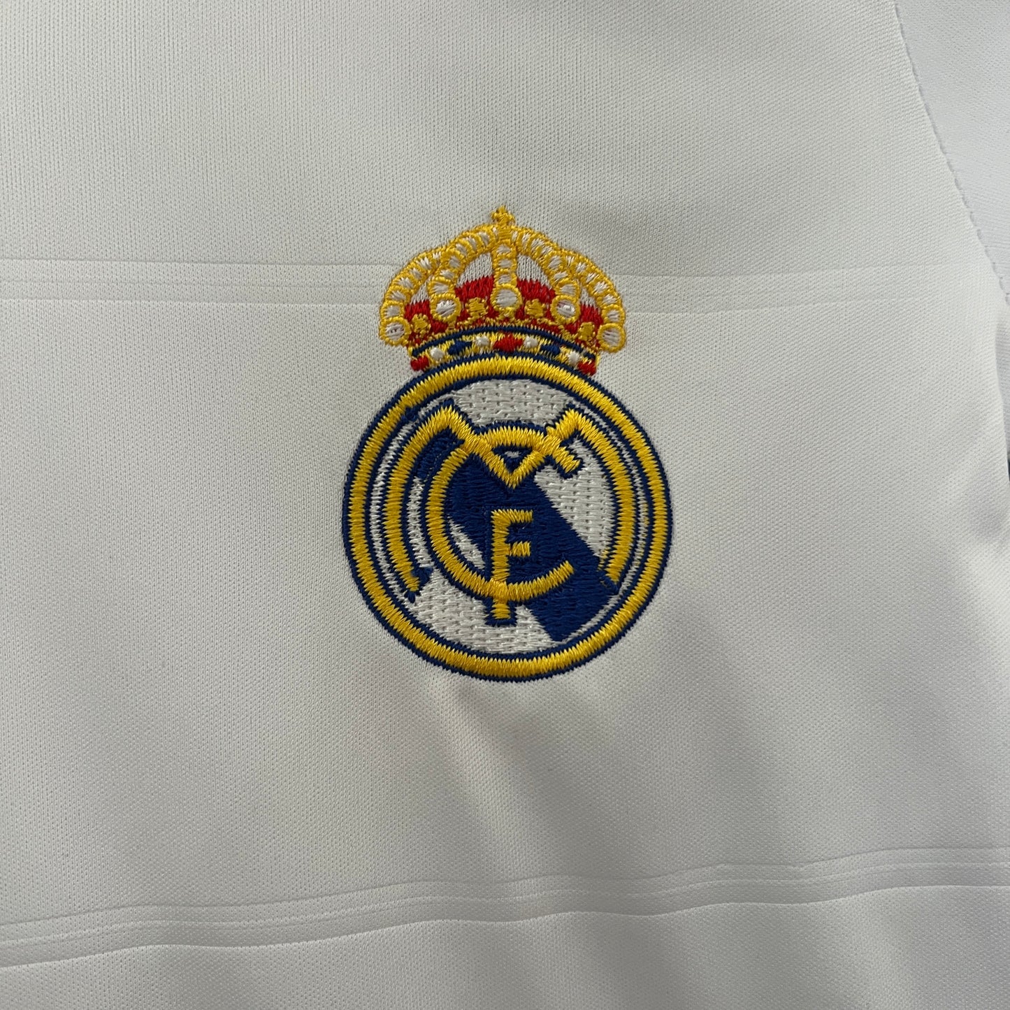 Real Madrid home kids set. Season 13/14