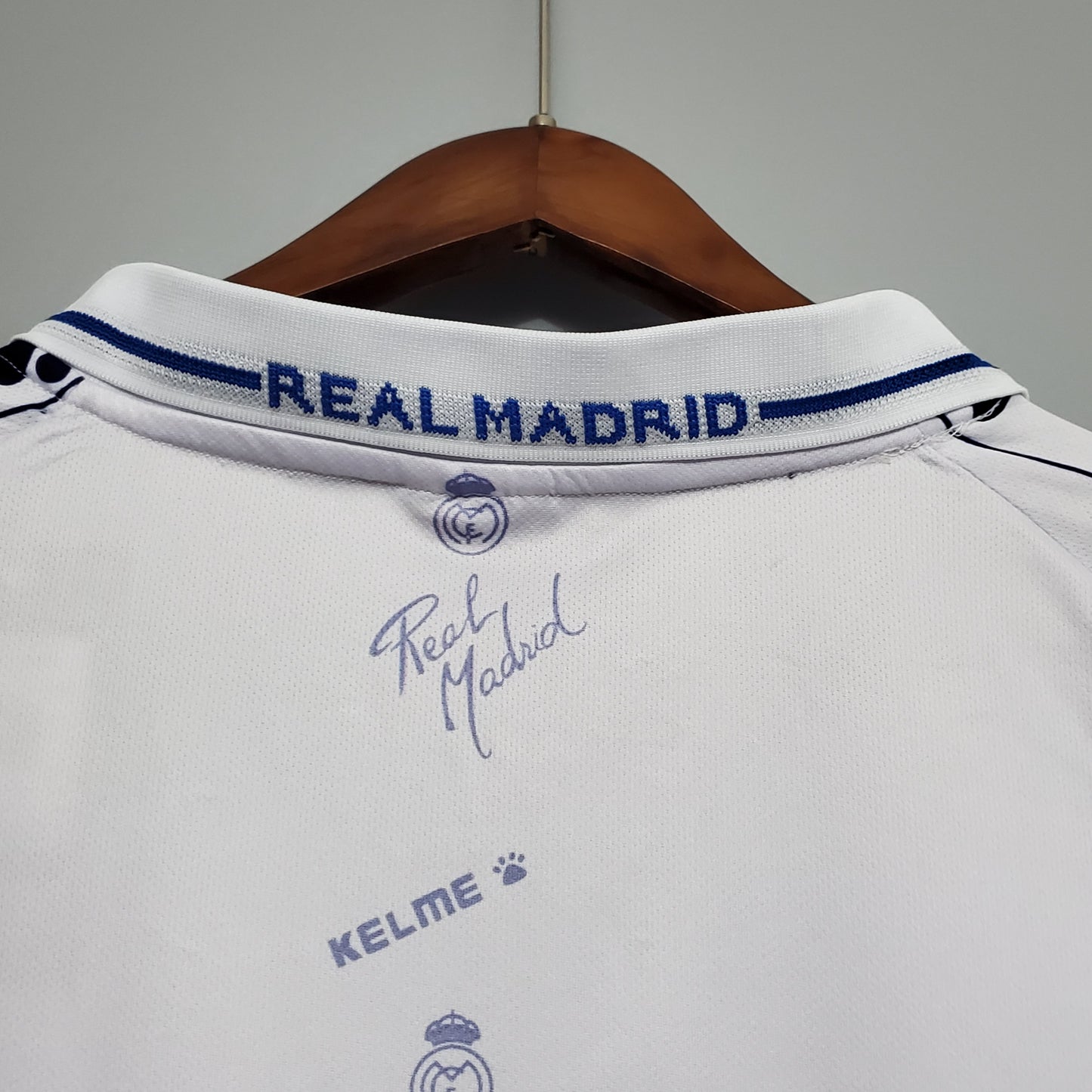 Real Madrid home jersey. Season 94/96