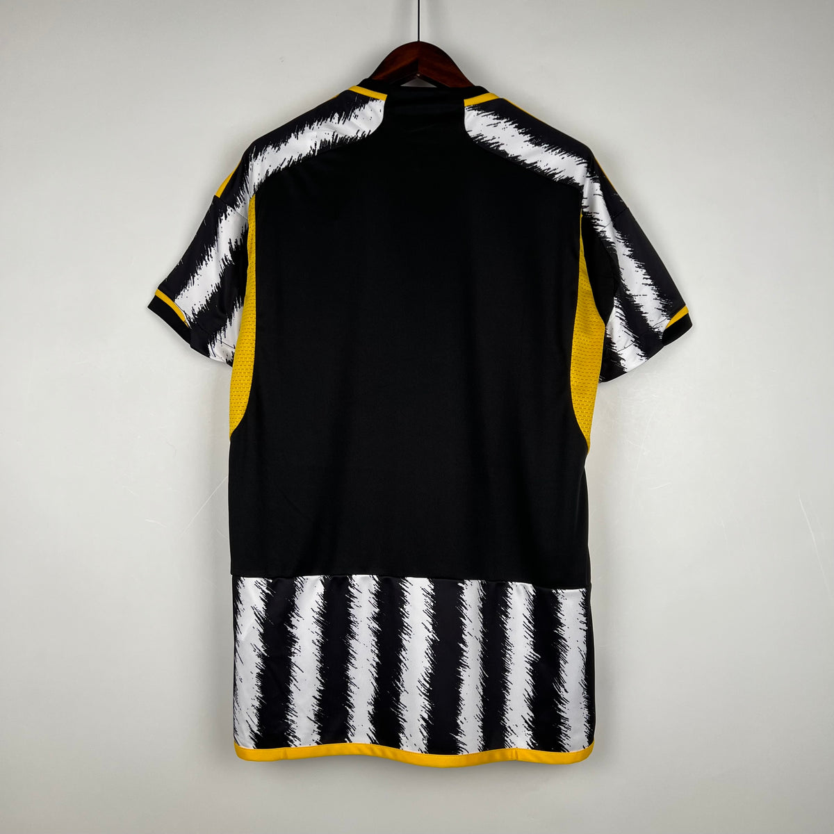 Juventus home jersey. Season 23/24