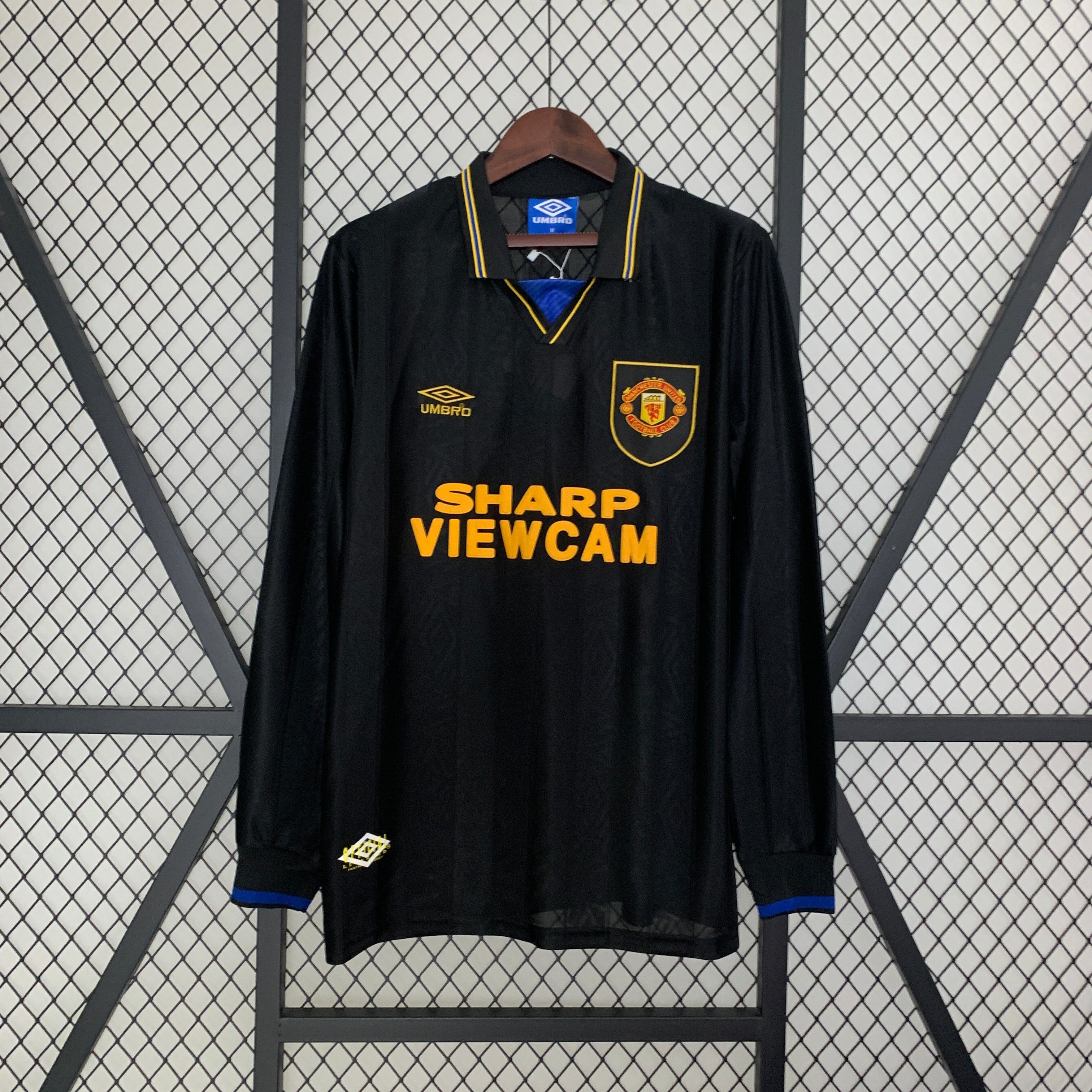 Manchester United longsleeve away jersey. Season 93/94