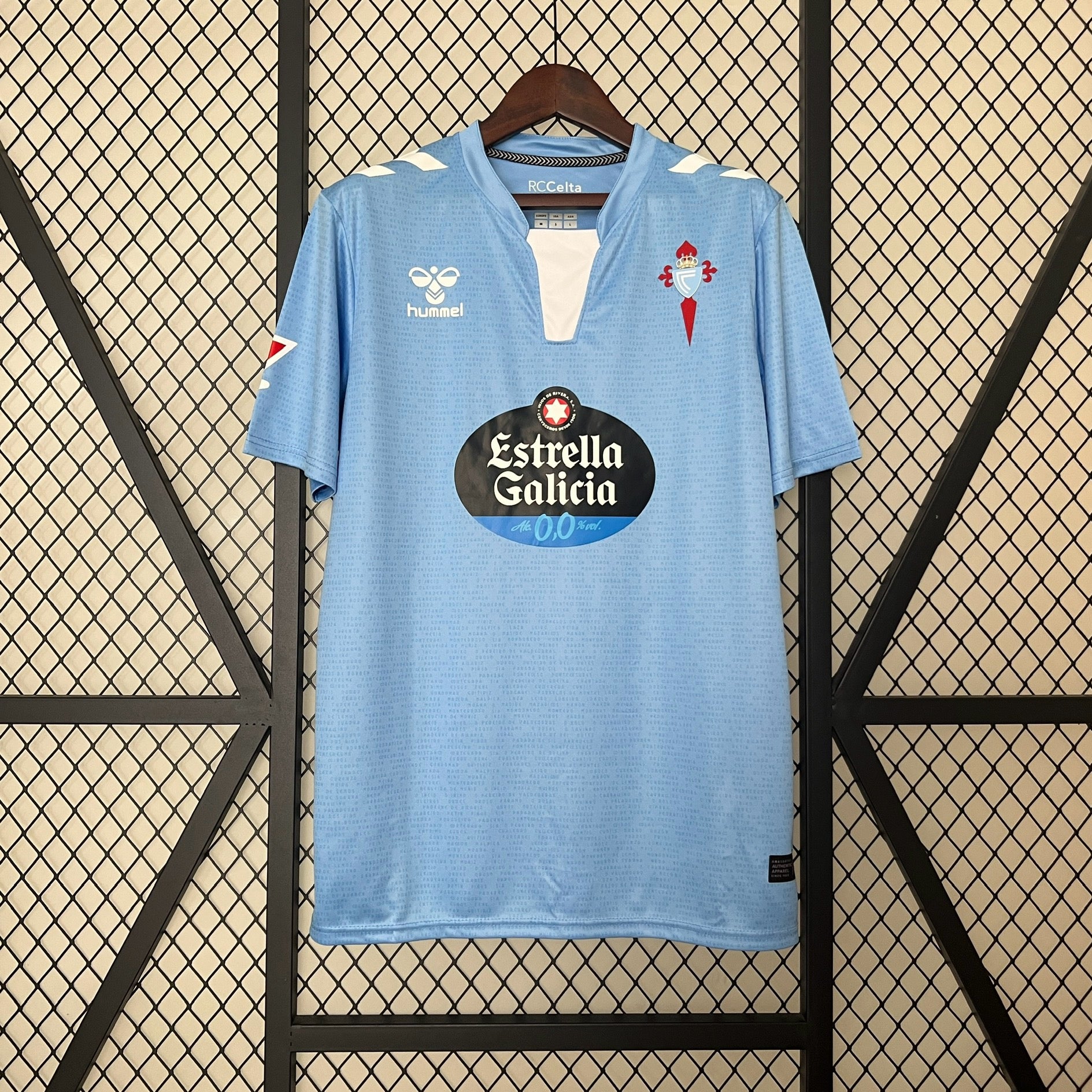 Celta home jersey. Season 24/25