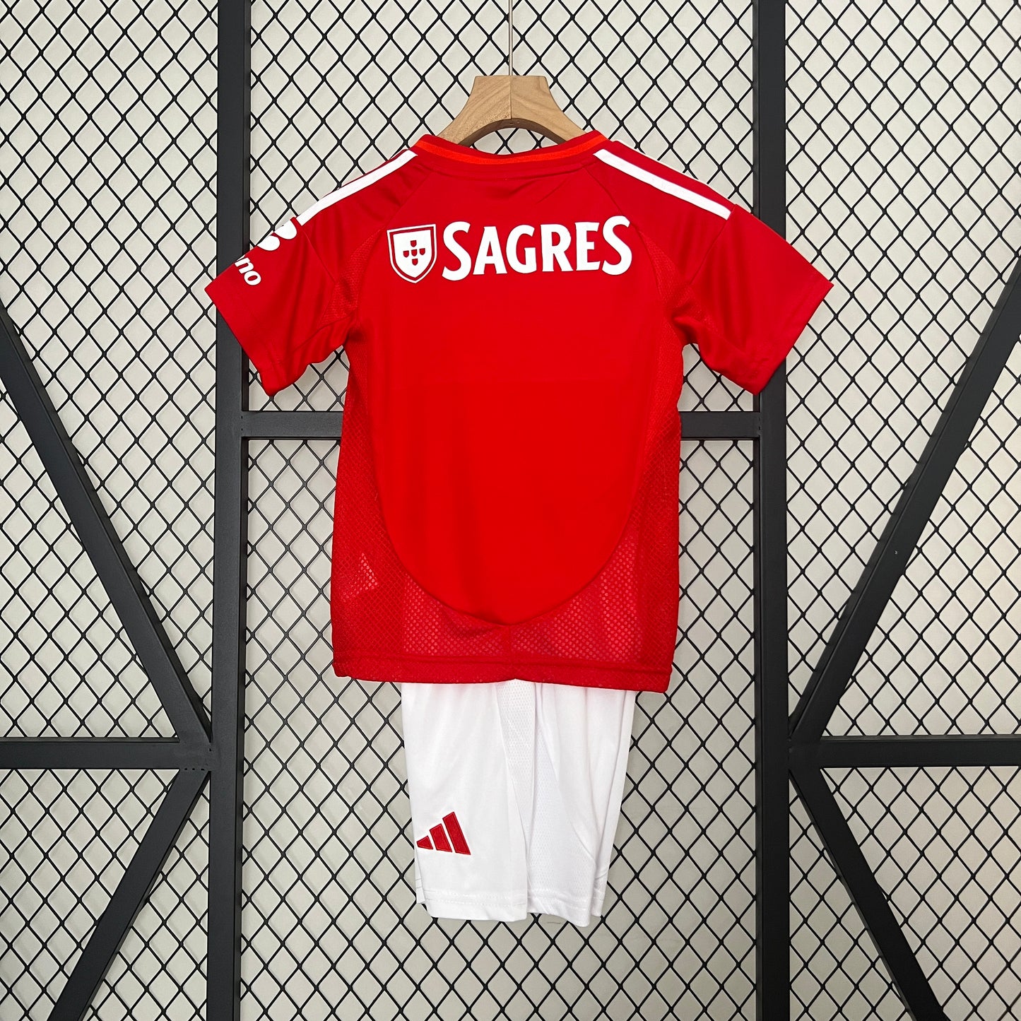 Benfica home kids set. Season 24/25