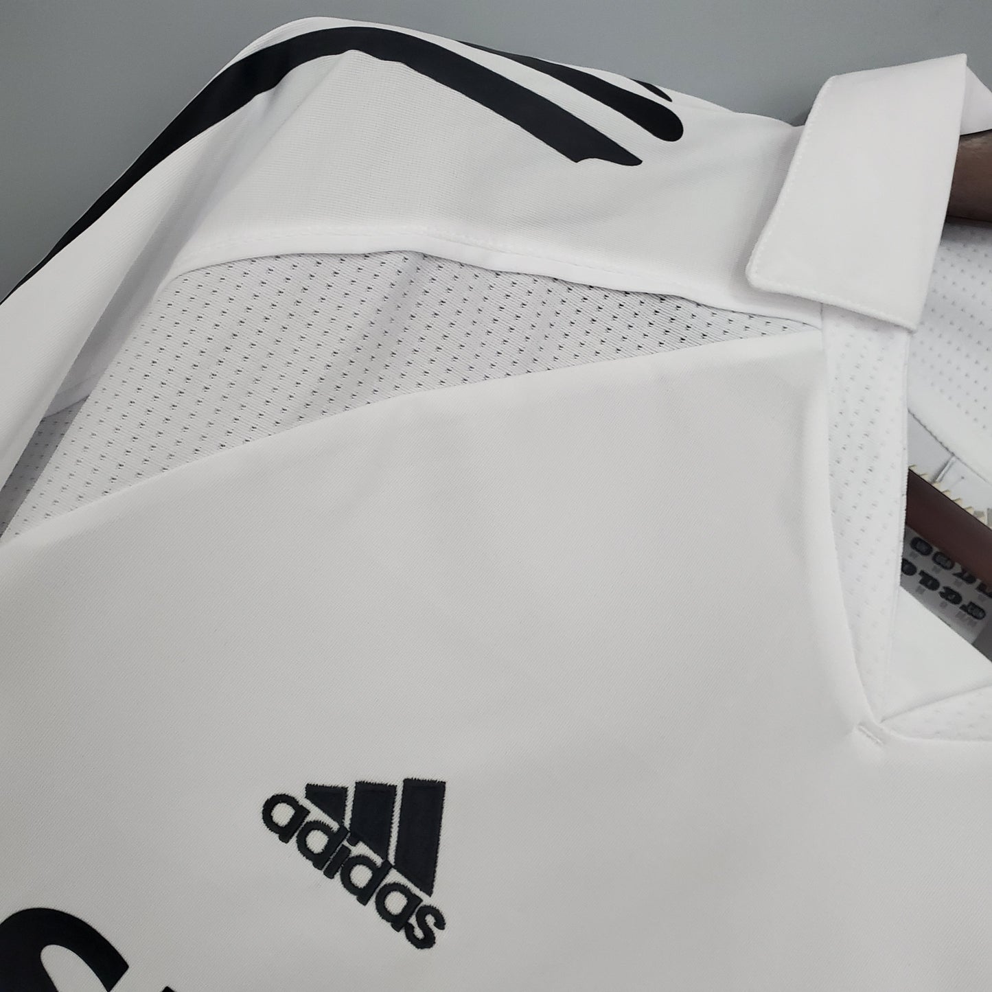 Real Madrid home jersey. Season 05/06