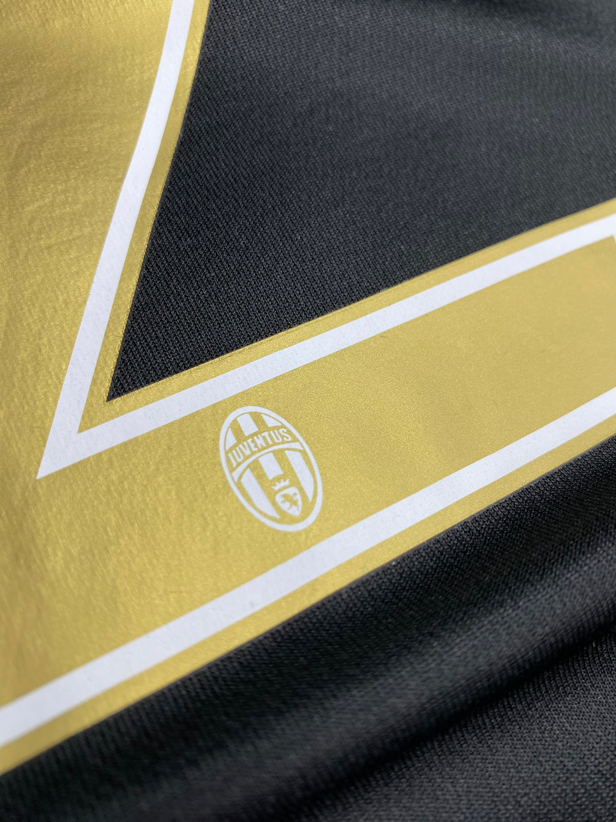 Juventus third jersey. Season 15/16. Paulo Dybala