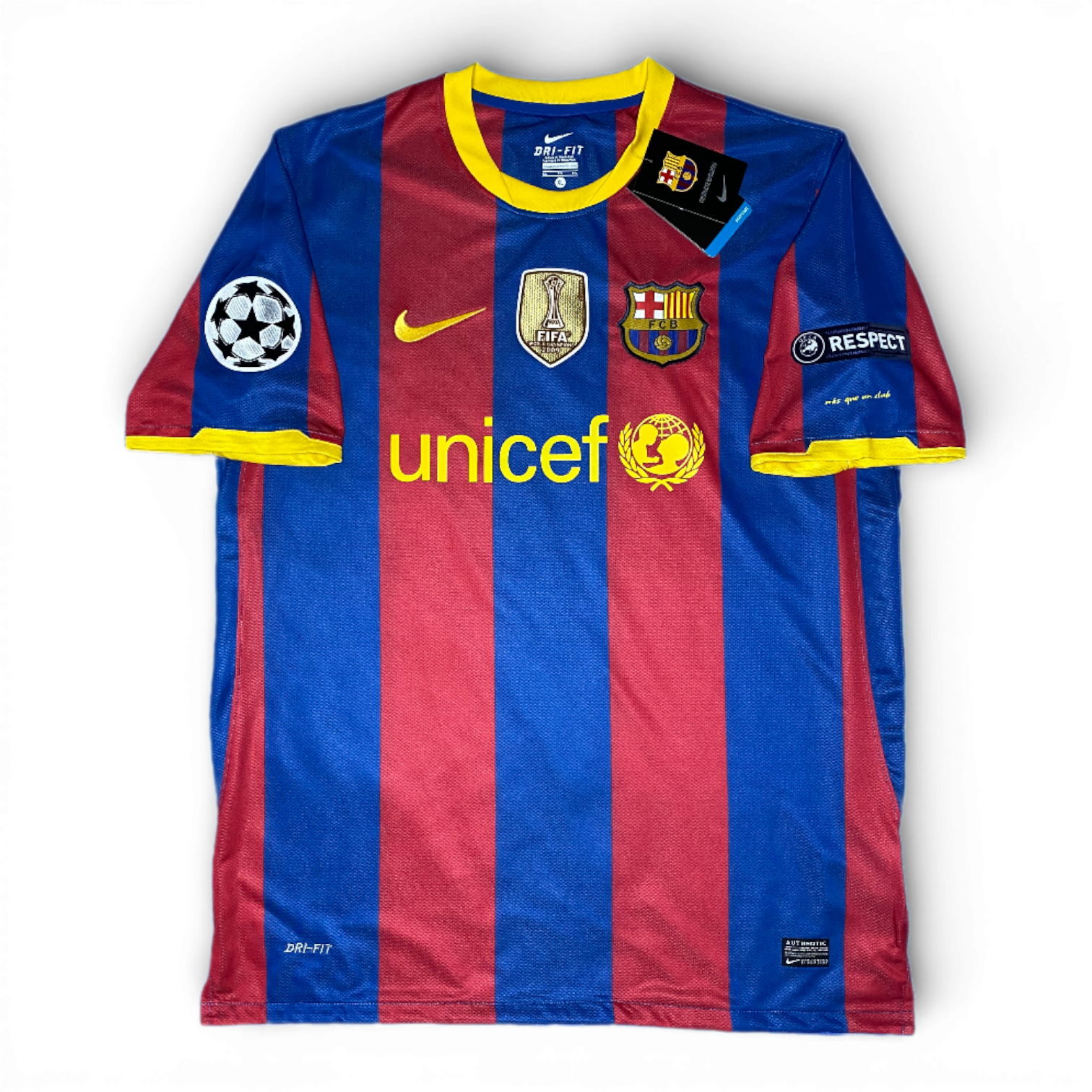 Barcelona's home jersey. Season 10/11. David Villa.