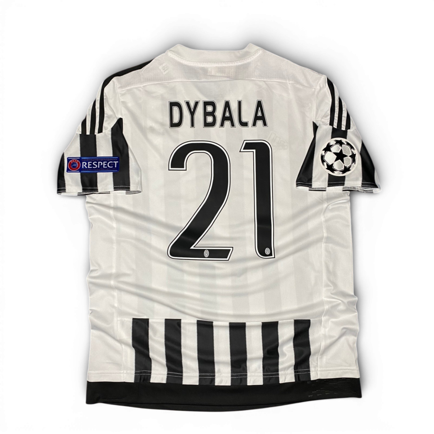 Juventus home jersey. Season 15/16. Paolo Dybala