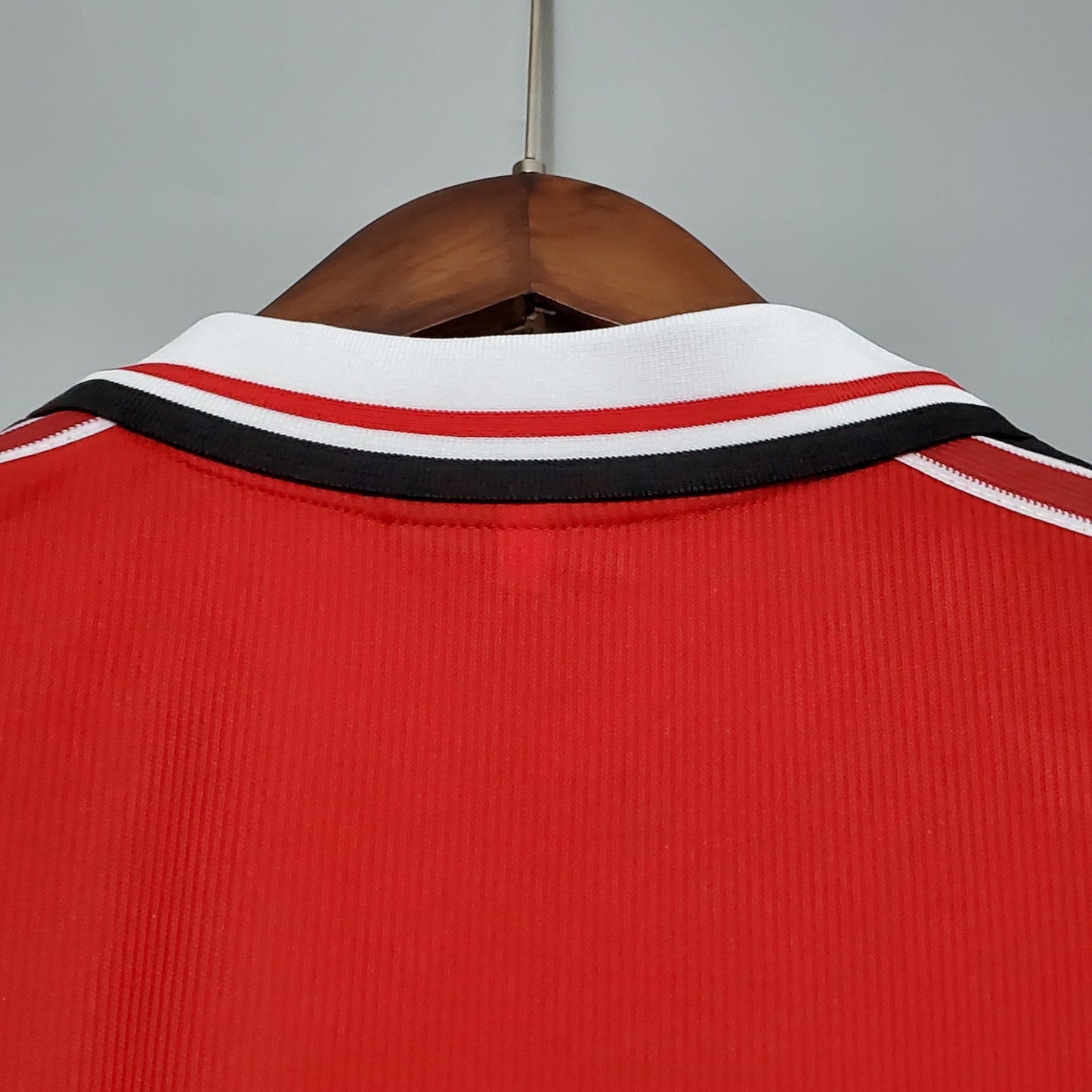 Manchester United home jersey. Season 98/99