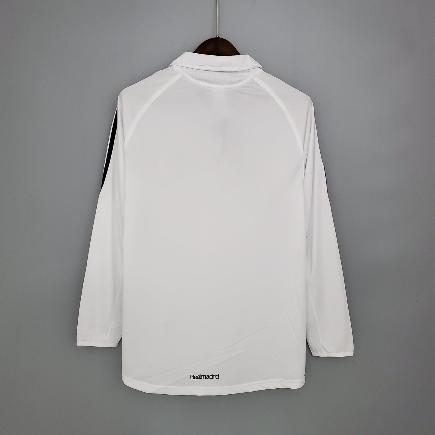Real Madrid longsleeve home jersey. Season 05/06