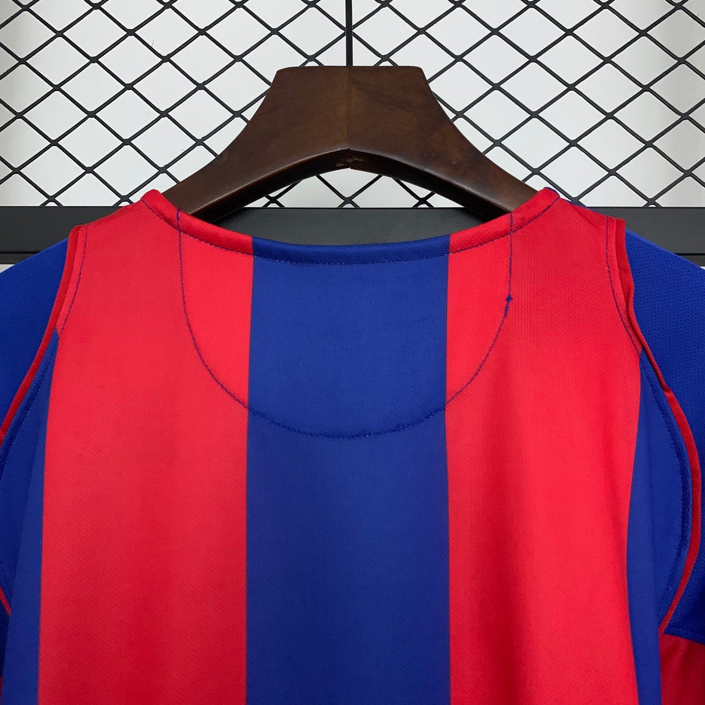 Barcelona home jersey. Season 04/05