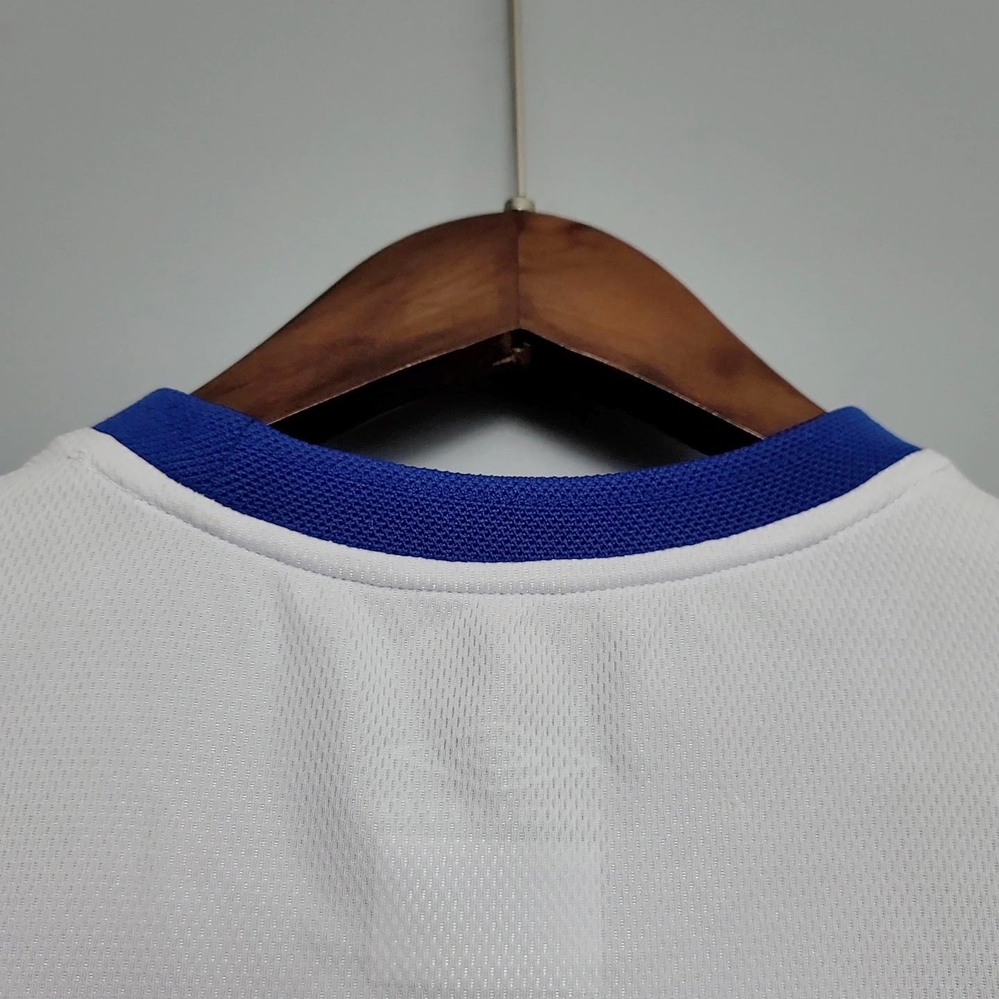 Chelsea away jersey. Season 04/05