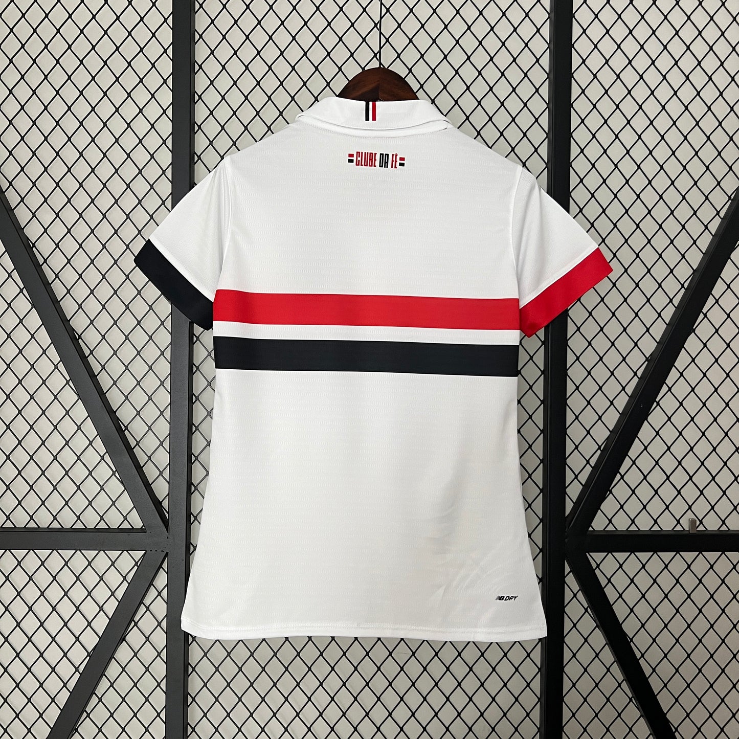 Sao Paulo home jersey for women. Season 24/25