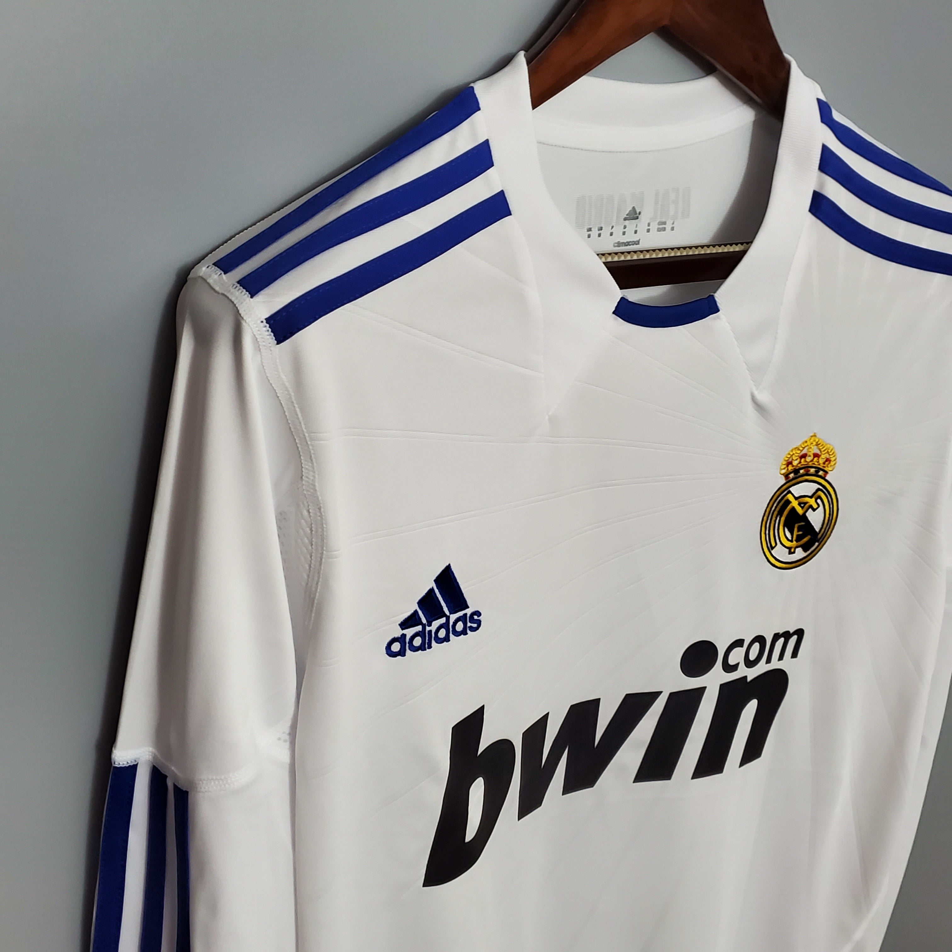 Real Madrid longsleeve home jersey. Season 10/11