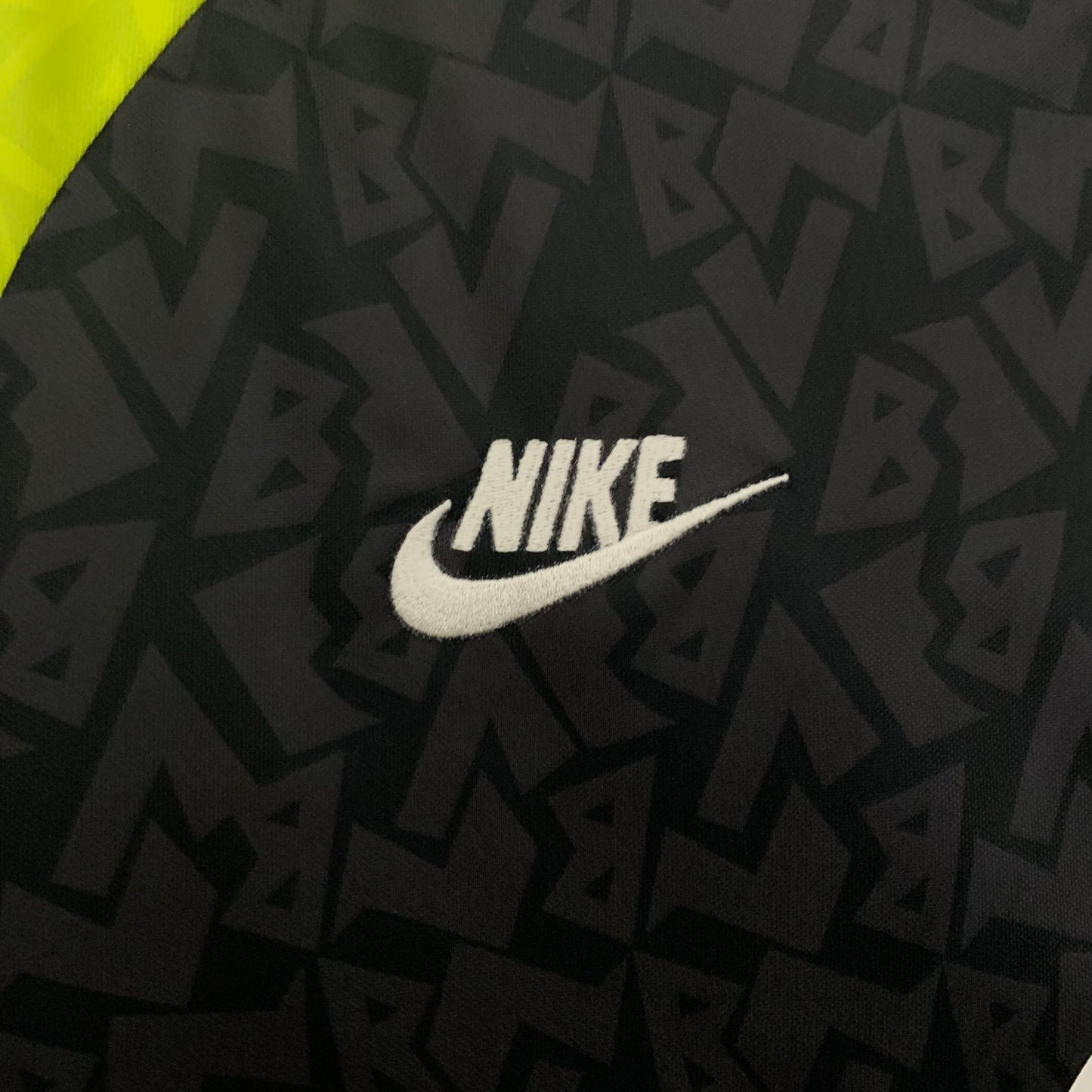 Borussia Dortmund away jersey. Season 95/96