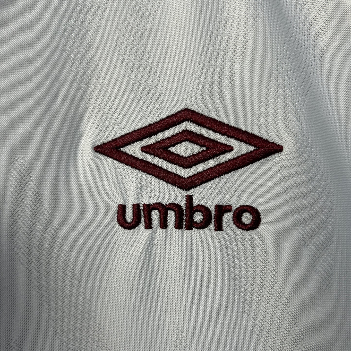 Fluminense away jersey. Season 25/26