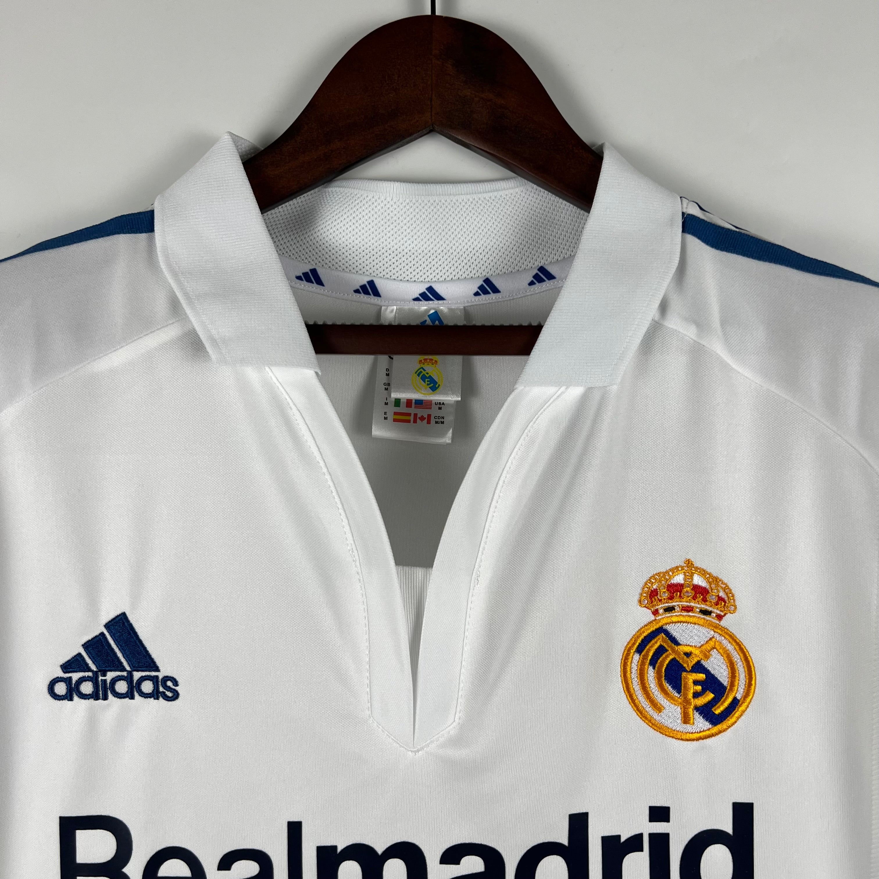 Real Madrid home jersey. Season 01/02