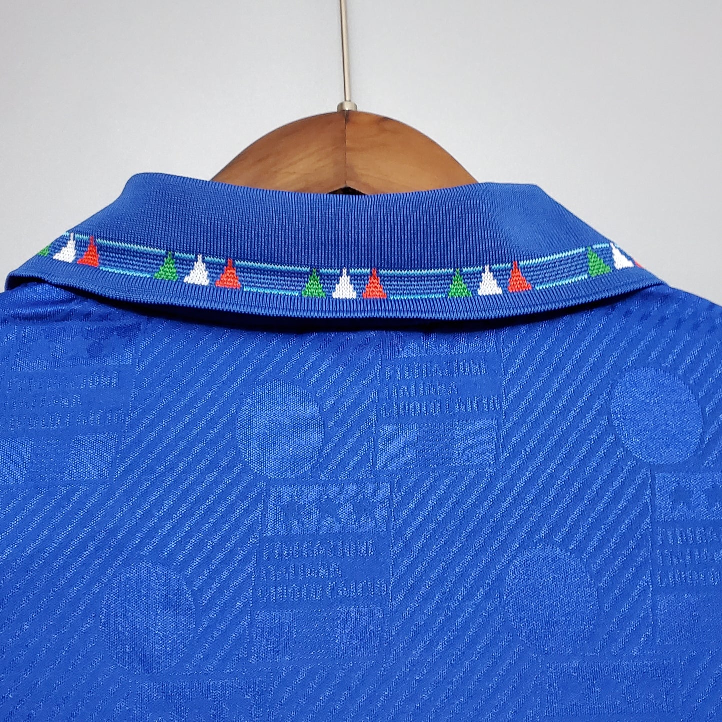Italy home jersey. Season 94/95
