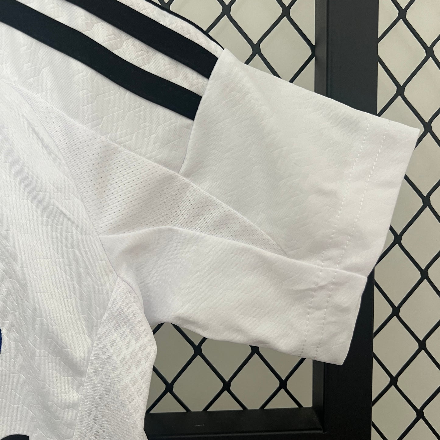 Real Madrid home kids set. Season 24/25
