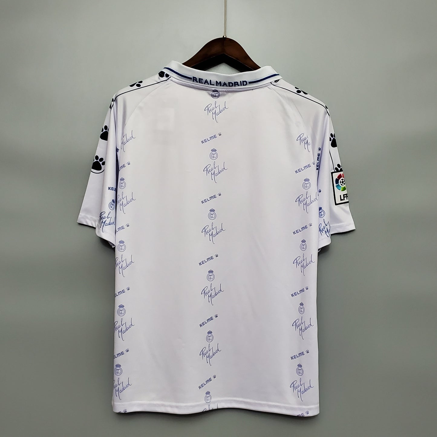 Real Madrid home jersey. Season 94/96