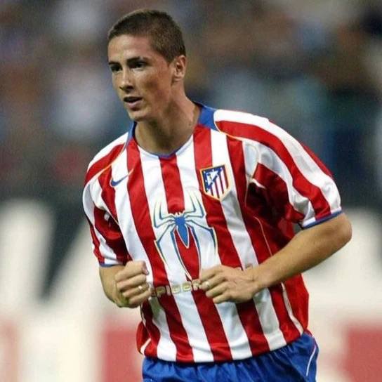 Atletico Madrid home jersey. Season 04/05. Fernando Torres