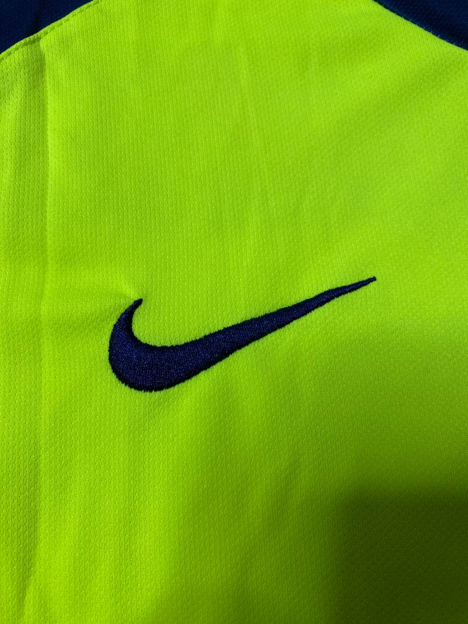 Barcelona away jersey. Season 05/06. Ronaldinho Gaucho